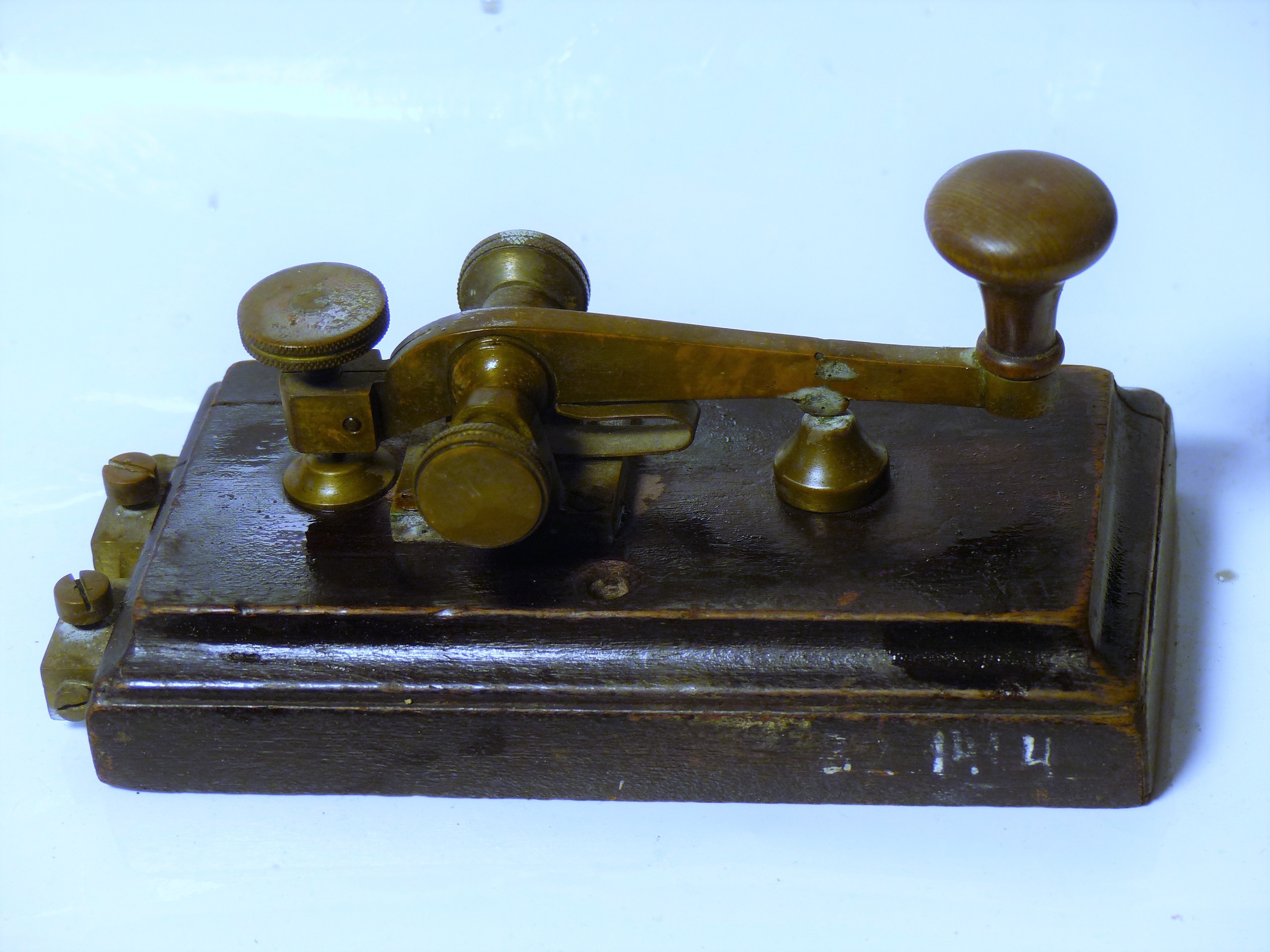 Morse távíró billentyűje (Tapolcai Városi Múzeum CC BY-NC-SA)