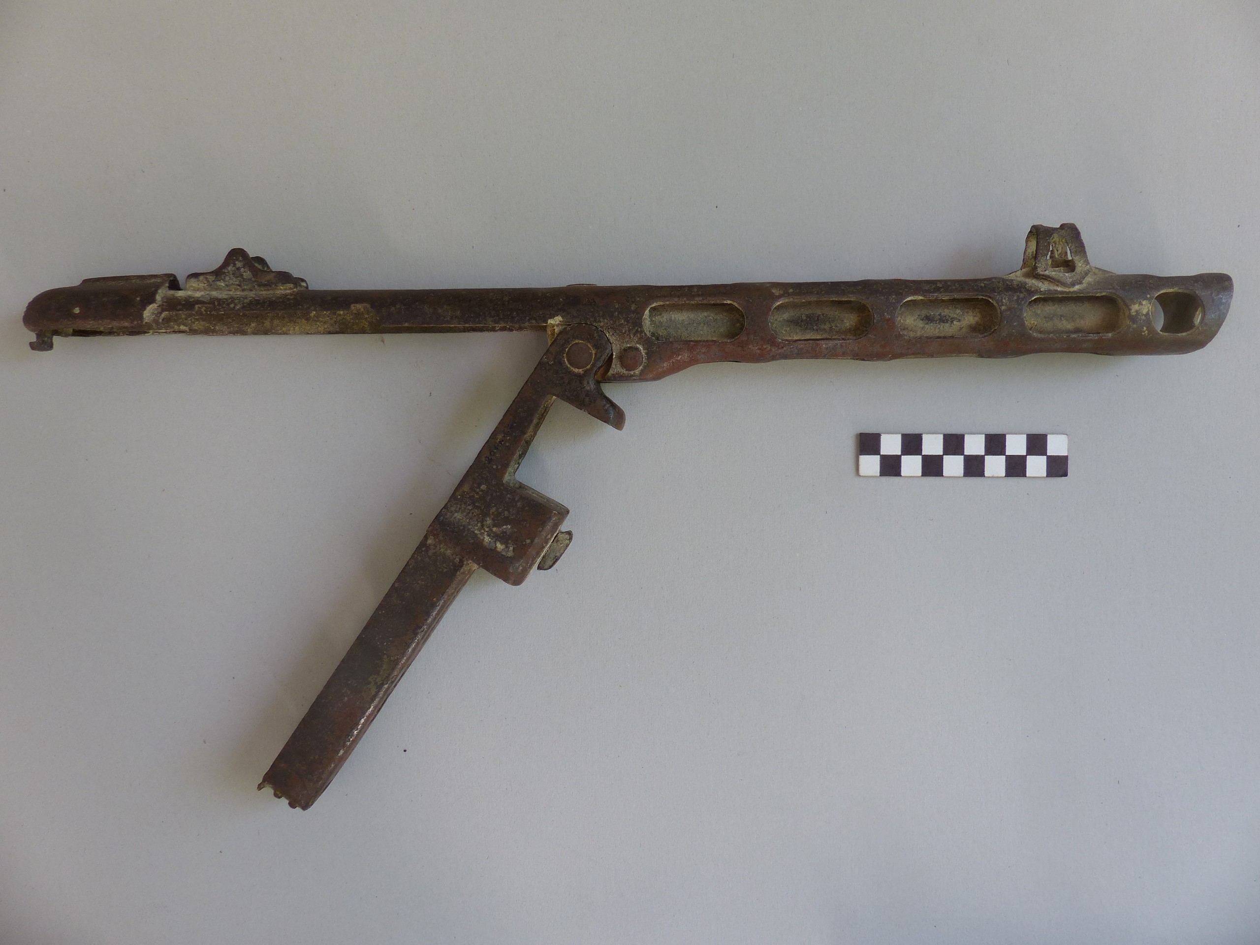PPS géppisztoly roncs (Tapolcai Városi Múzeum CC BY-NC-SA)