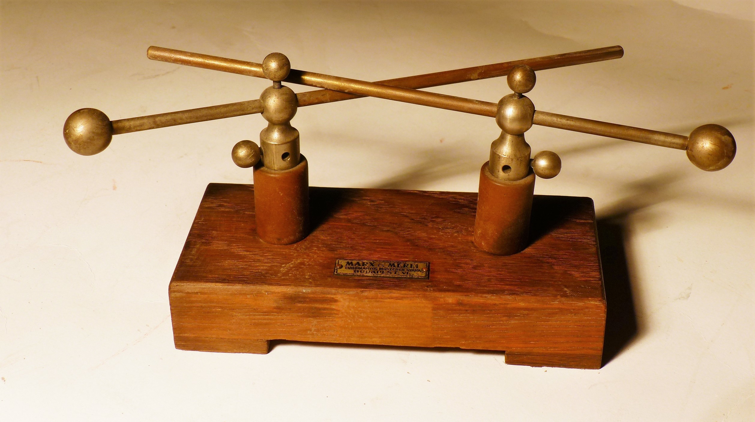 Szikrainduktor tartozéka (Tapolcai Városi Múzeum CC BY-NC-SA)
