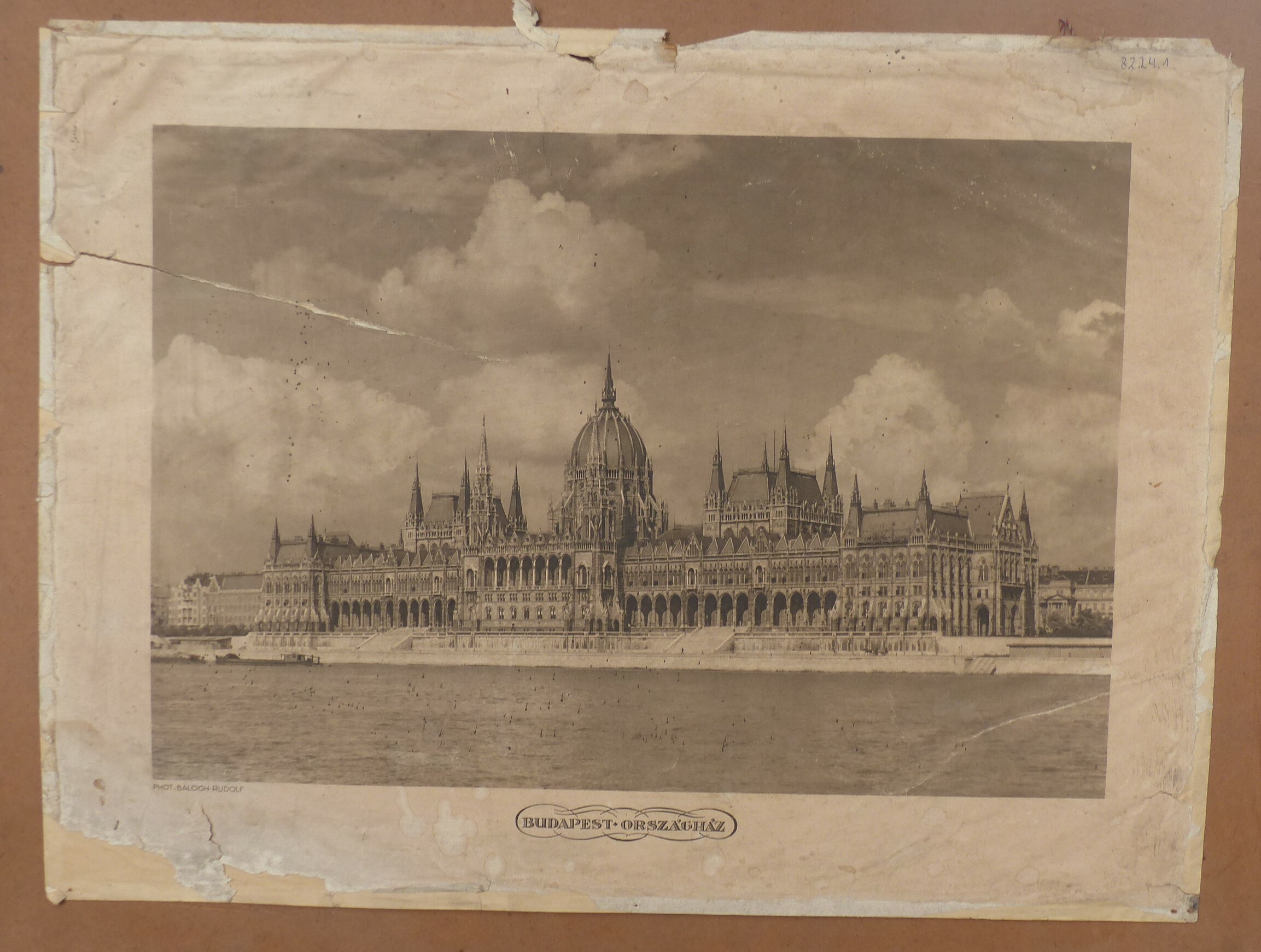 Budapest. Országház című kép (Tapolcai Városi Múzeum CC BY-NC-SA)