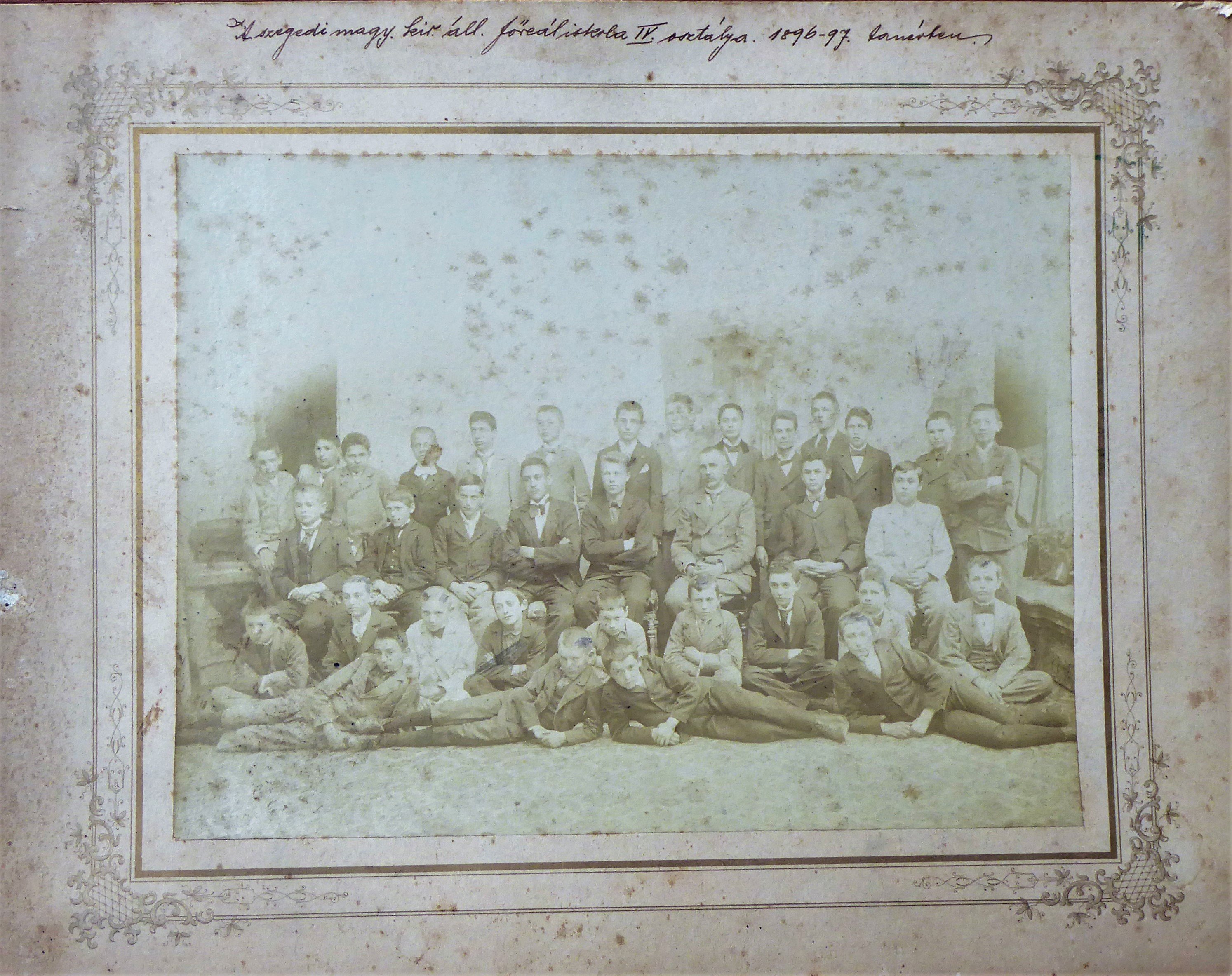 Csoportkép a szegedi főreáliskolából 1896-96 (Tapolcai Városi Múzeum CC BY-NC-SA)