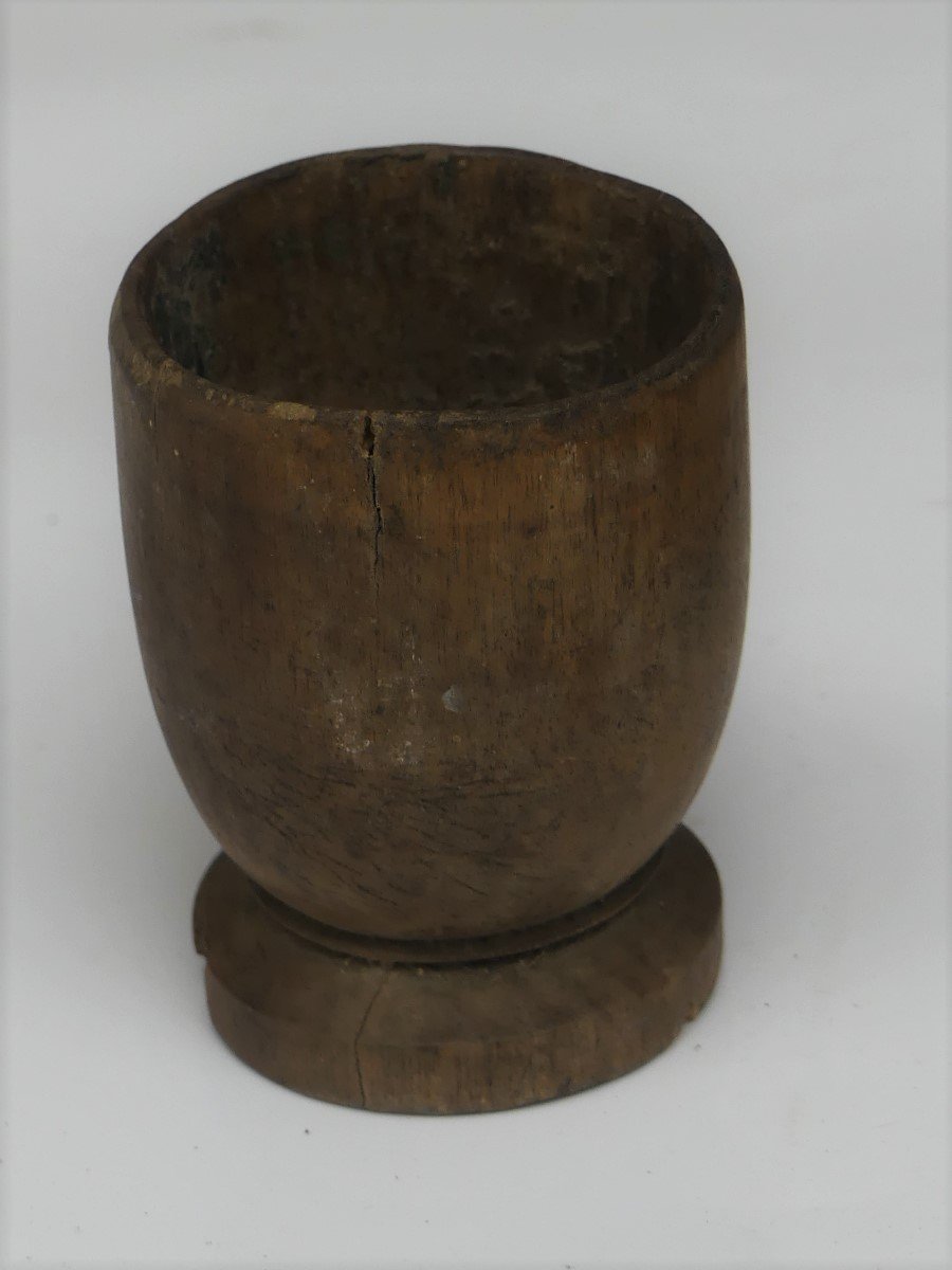 Esztergált fakupa Tapolcáról (Tapolcai Városi Múzeum CC BY-NC-SA)