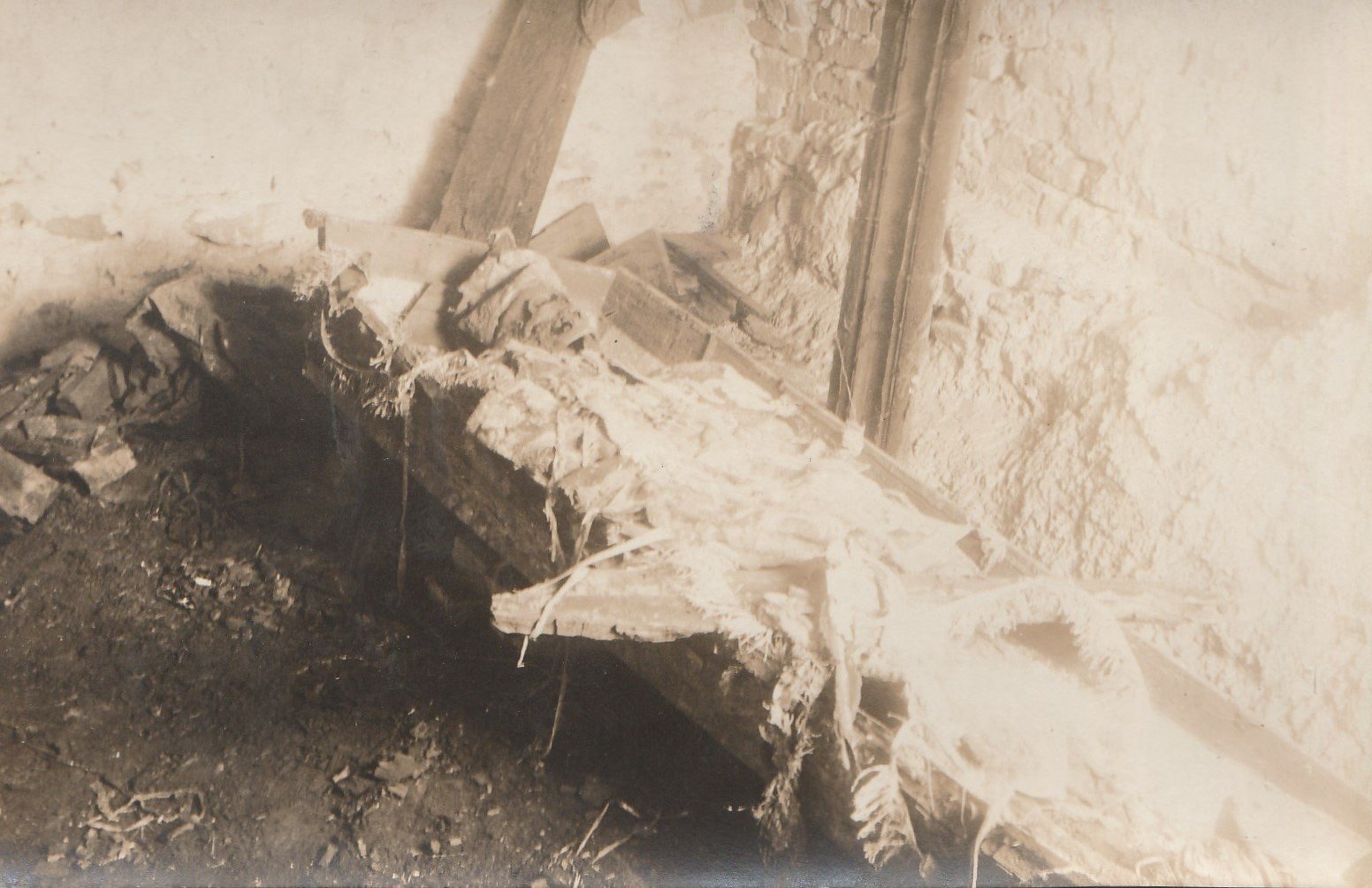 A cholmi püspöki templom kriptája 1916 (Tapolcai Városi Múzeum CC BY-NC-SA)