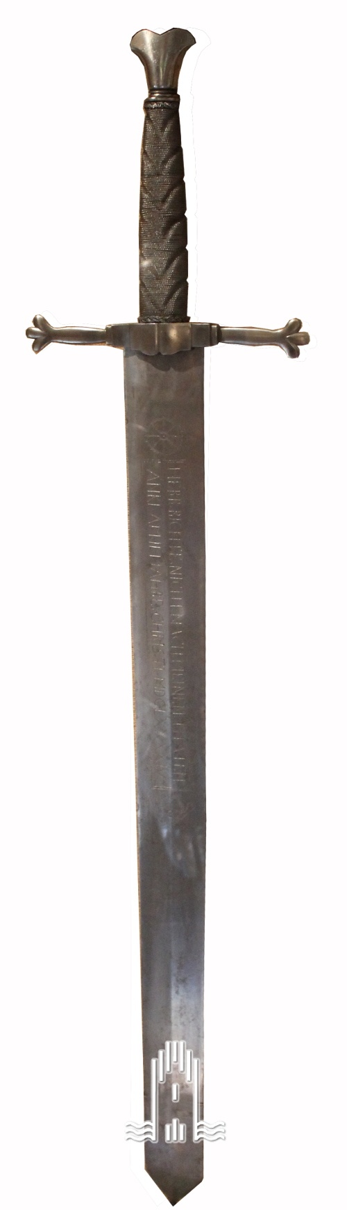 Anklamer Richtschwert: damaszierter Stahl, Länge: 118 cm, Länge der Klinge: 90 cm, Der Griff des Zweihänders ist mit Sil (Museum im Steintor CC BY-SA)