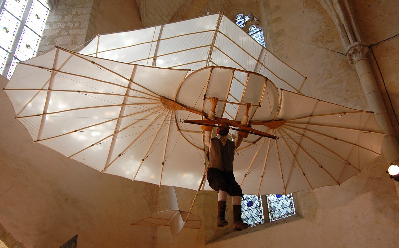 Gleitflugapparat Otto Lilienthals (Otto-Lilienthal-Museum CC BY-NC-SA)