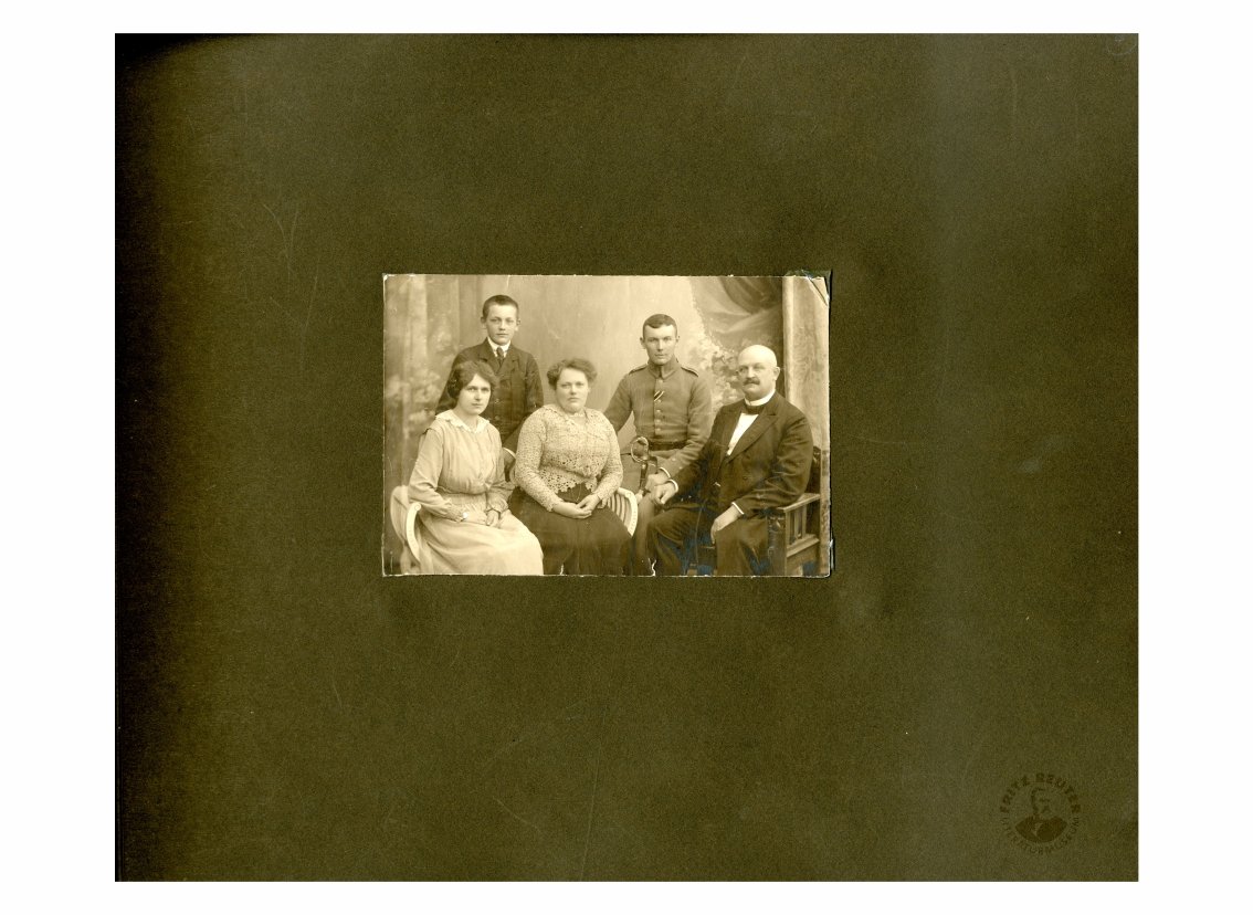 Fotoalbum der Familie Tarnow (Fritz-Reuter-Literaturmuseum CC BY-NC-SA)