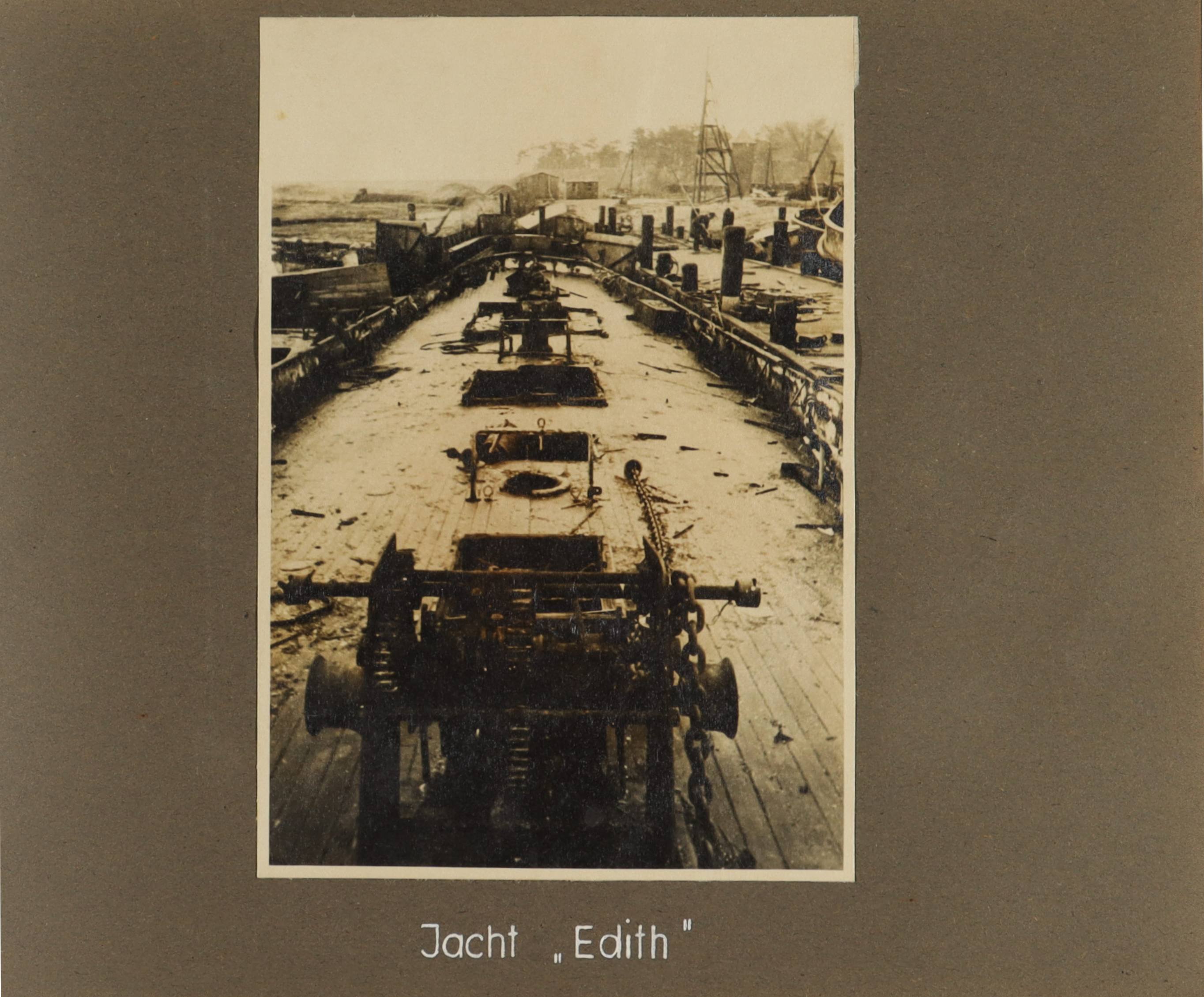 Blick über das Deck der Jacht "Edith" (Schiffbau- und Schiffahrtsmuseum Rostock RR-F)
