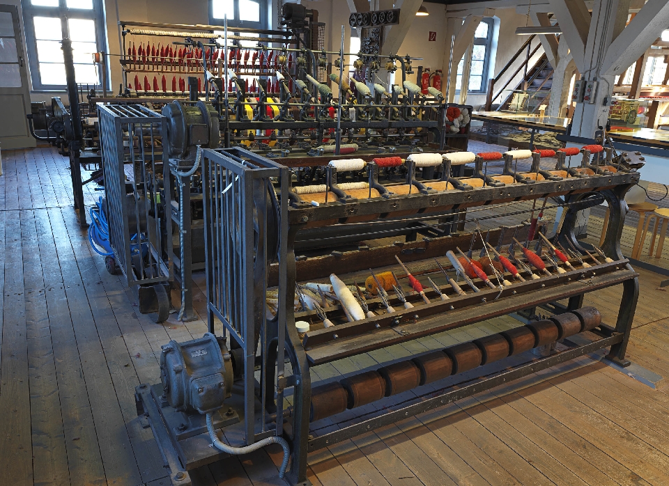 Spulmaschine (Kreuzspulmaschine) (Tuchmacher Museum Bramsche CC BY-NC-SA)