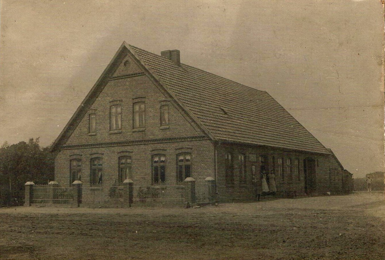 Gasthaus zum Bahnhof in Samtgemeinde Kirchdorf - Gem. Varrel (Kreismuseum Syke CC BY-NC-SA)