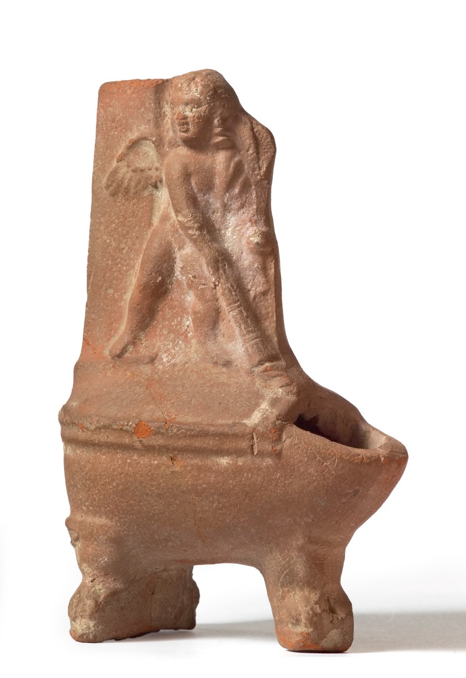 Eros auf einer Wanne stehend (Traglampe) (Museum August Kestner CC BY-NC-SA)
