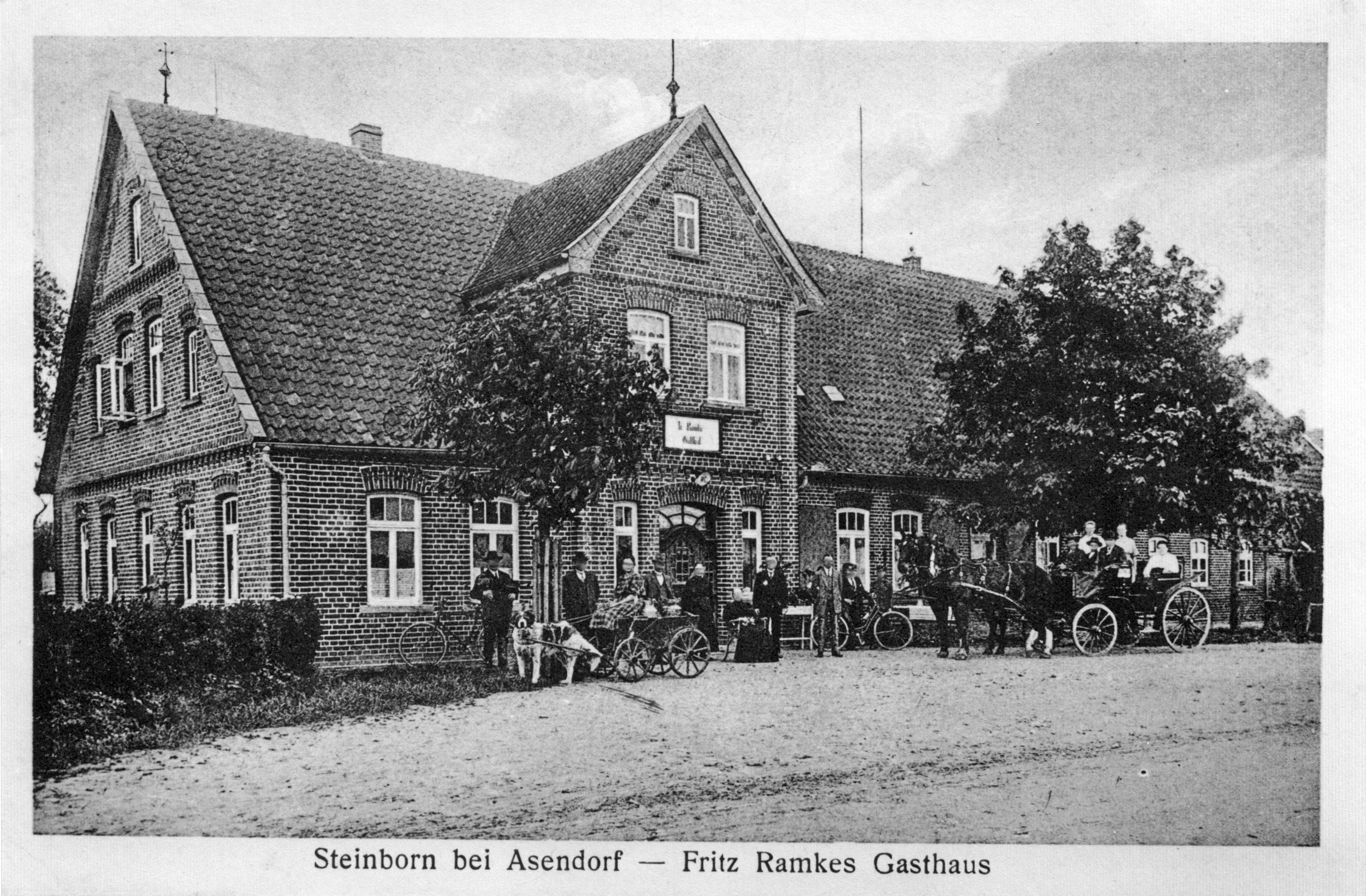 Gastwirtschaft Fritz Ramke in der Samtgemeinde Bruchhausen-Vilsen Gem. Asendorf - OT Steinborn (Kreismuseum Syke CC BY-NC-SA)