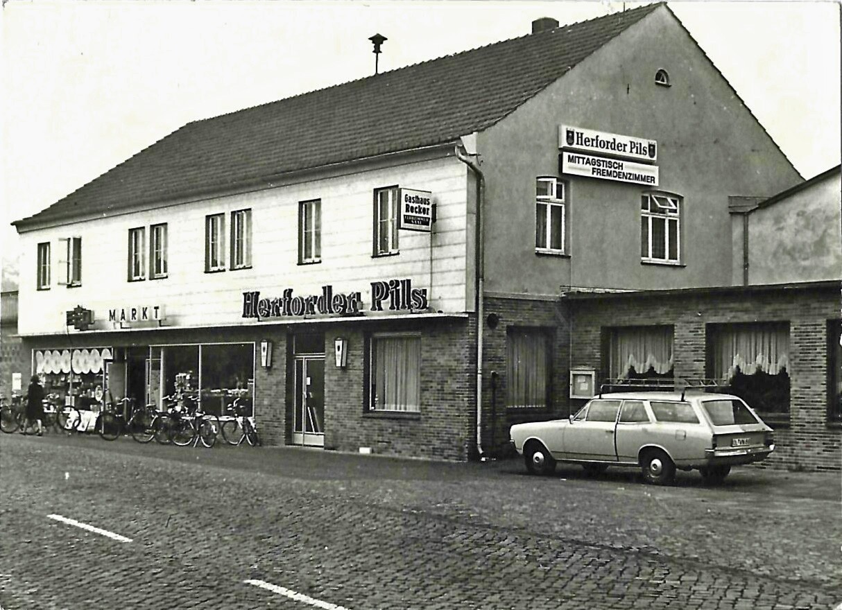 Gasthaus Recker in der Samtgemeinde Rehden - Gem. Wetschen (Kreismuseum Syke CC BY-NC-SA)