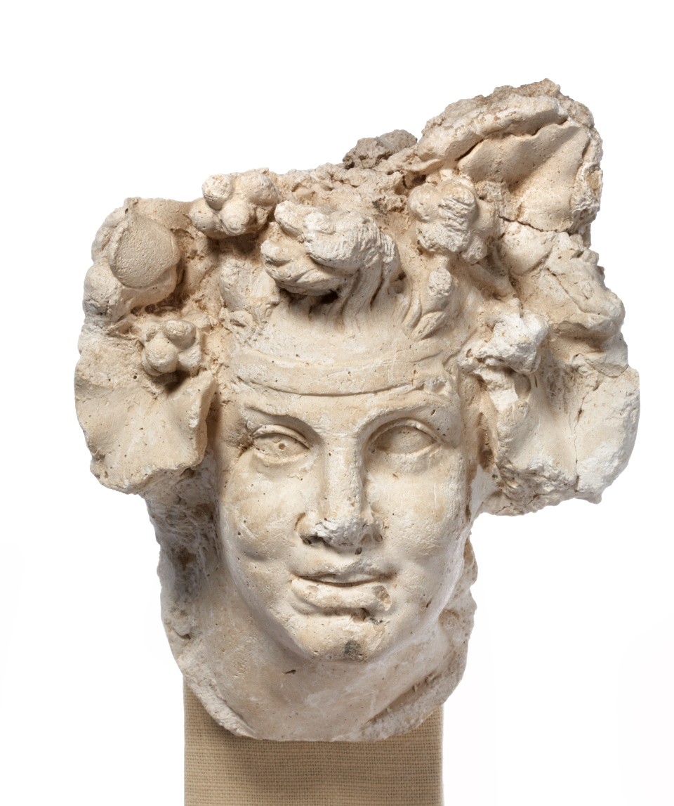 4-11 Kopf des Dionysos (Museum August Kestner CC BY-NC-SA)