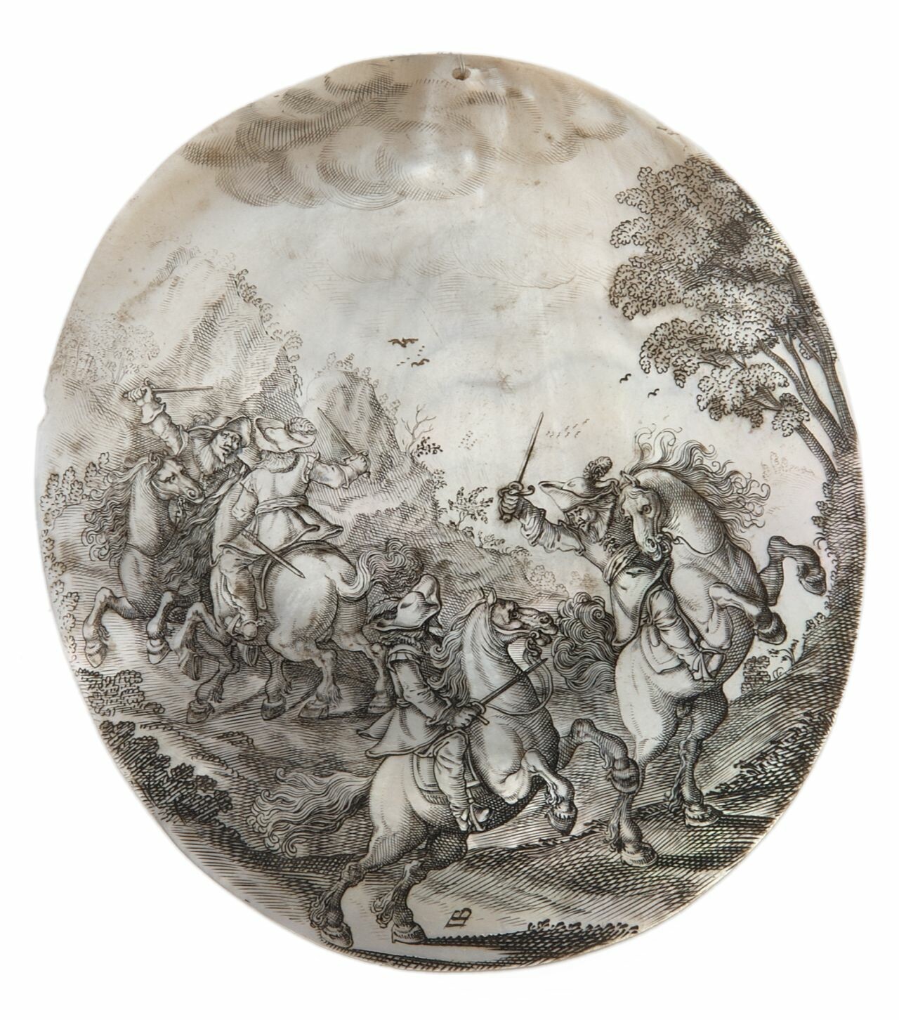 Perlmuttmuschel mit Darstellung einer Reiterschlacht (Museum August Kestner CC BY-NC-SA)