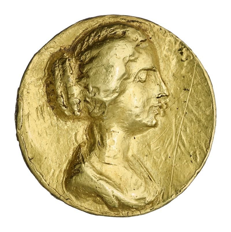 Einseitige Goldapplik in der Größe eines Denars (Museum August Kestner CC BY-NC-SA)
