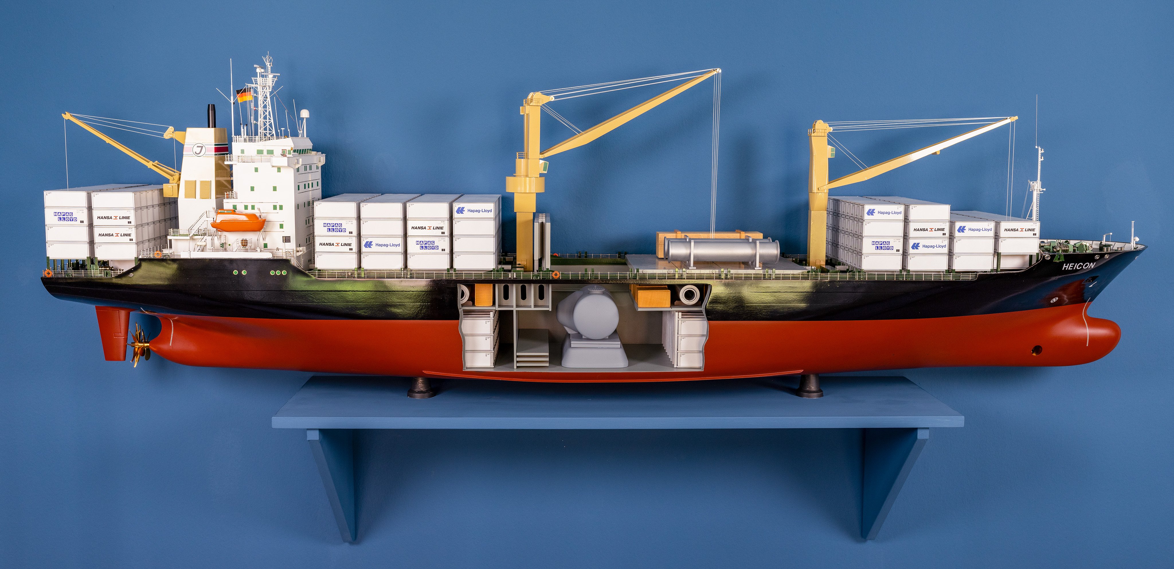 Mehrzweck-Containerschiff HElCON (Schiffahrtsmuseum Unterweser CC BY-NC-SA)