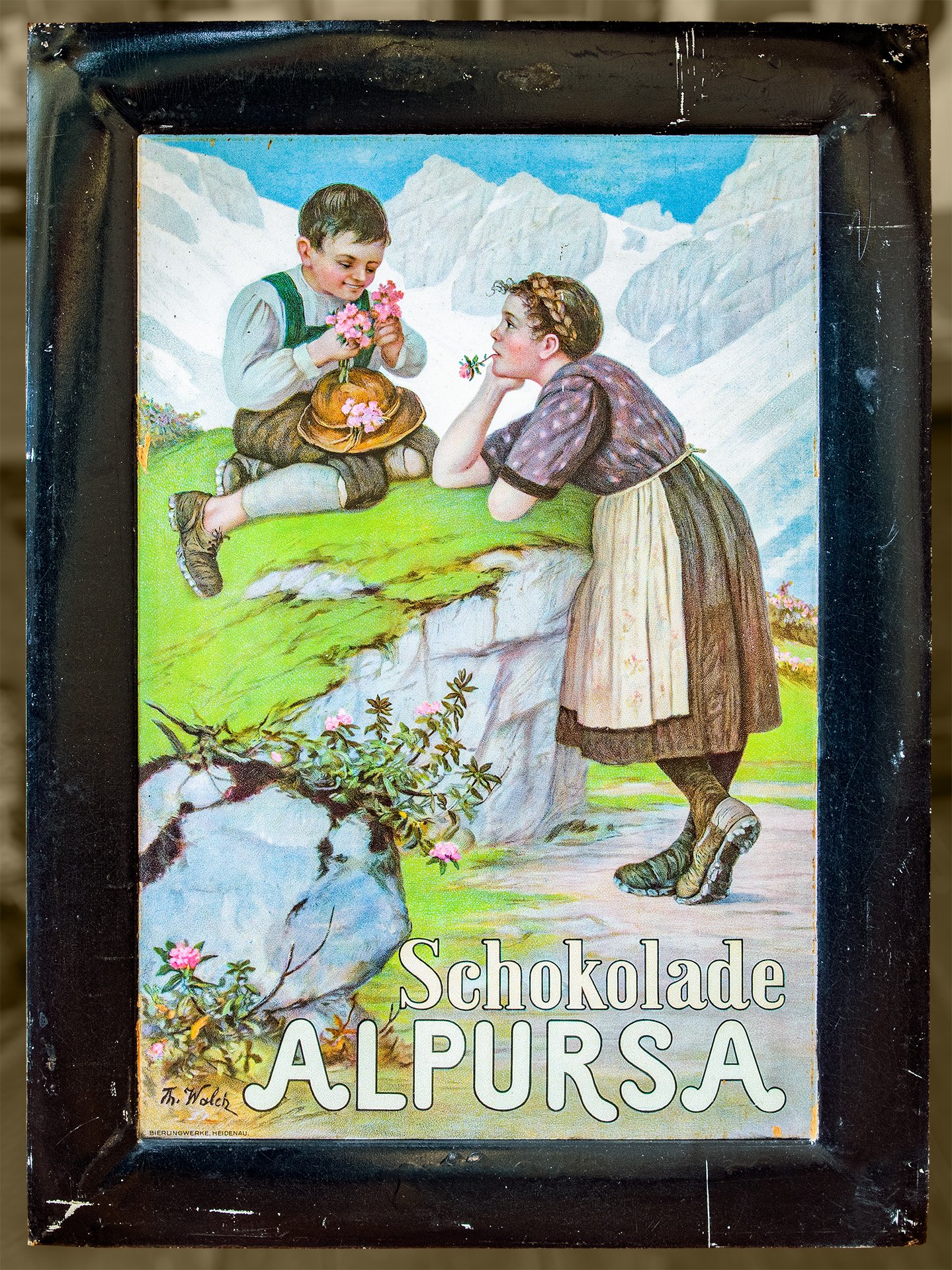 Werbetafel „Schokolade Alpursa“ mit alpinem Motiv (Schiffahrtsmuseum Unterweser CC BY-NC-SA)