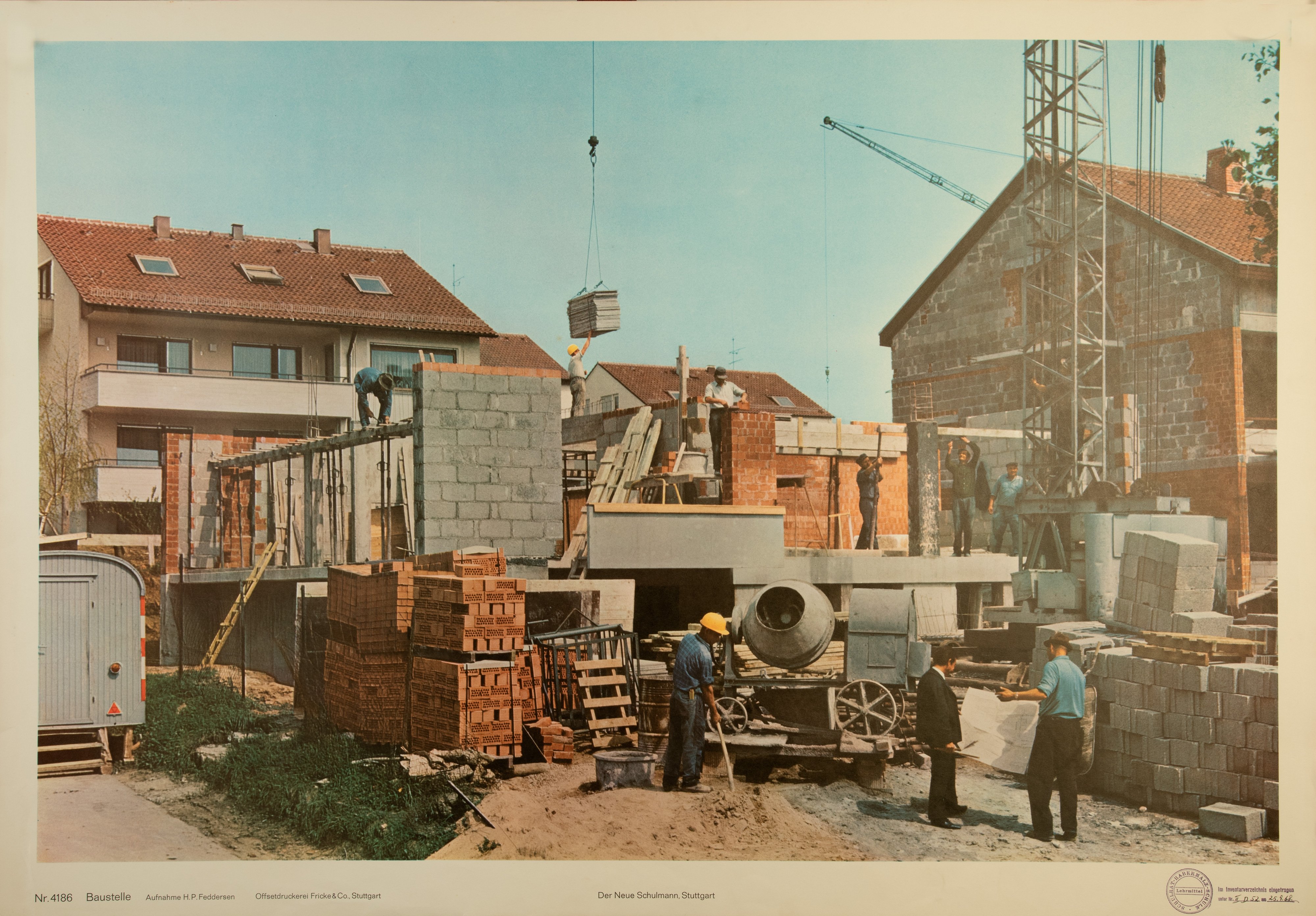 Aufnahme einer Baustelle (Stiftung Schulmuseum der Universität Hildesheim CC BY-SA)