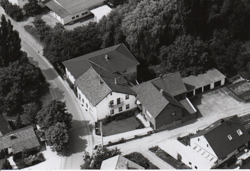 Luftbild ehemalige Burgmühle (Rodenberg) 1975 (Stadt Rodenberg CC BY-NC-SA)