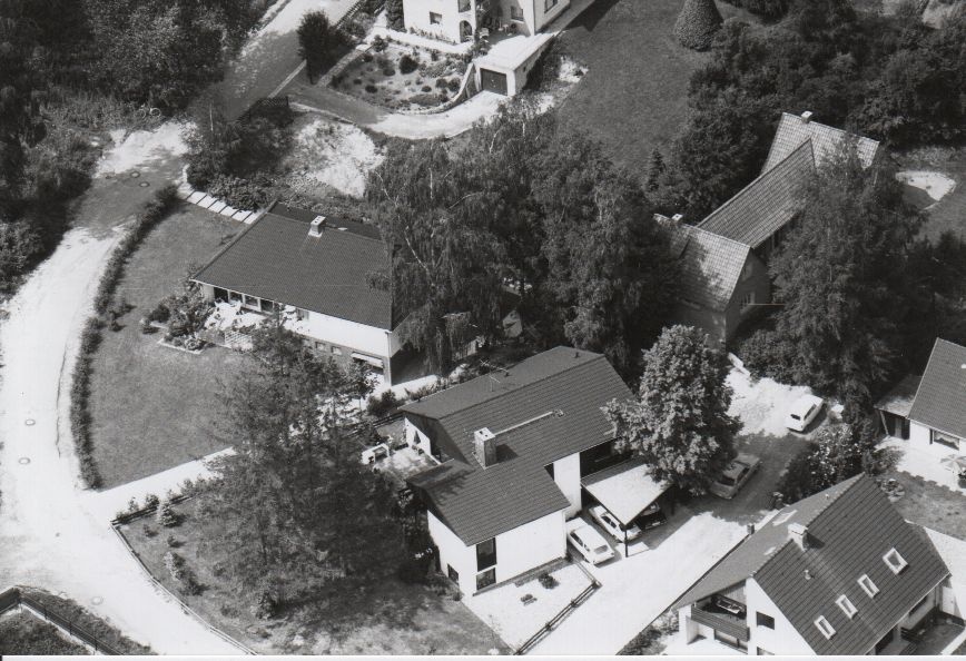 Luftbild Wohnhäuser an der Straße „Vor dem Tor“ (Rodenberg) 1975 (Stadt Rodenberg CC BY-NC-SA)