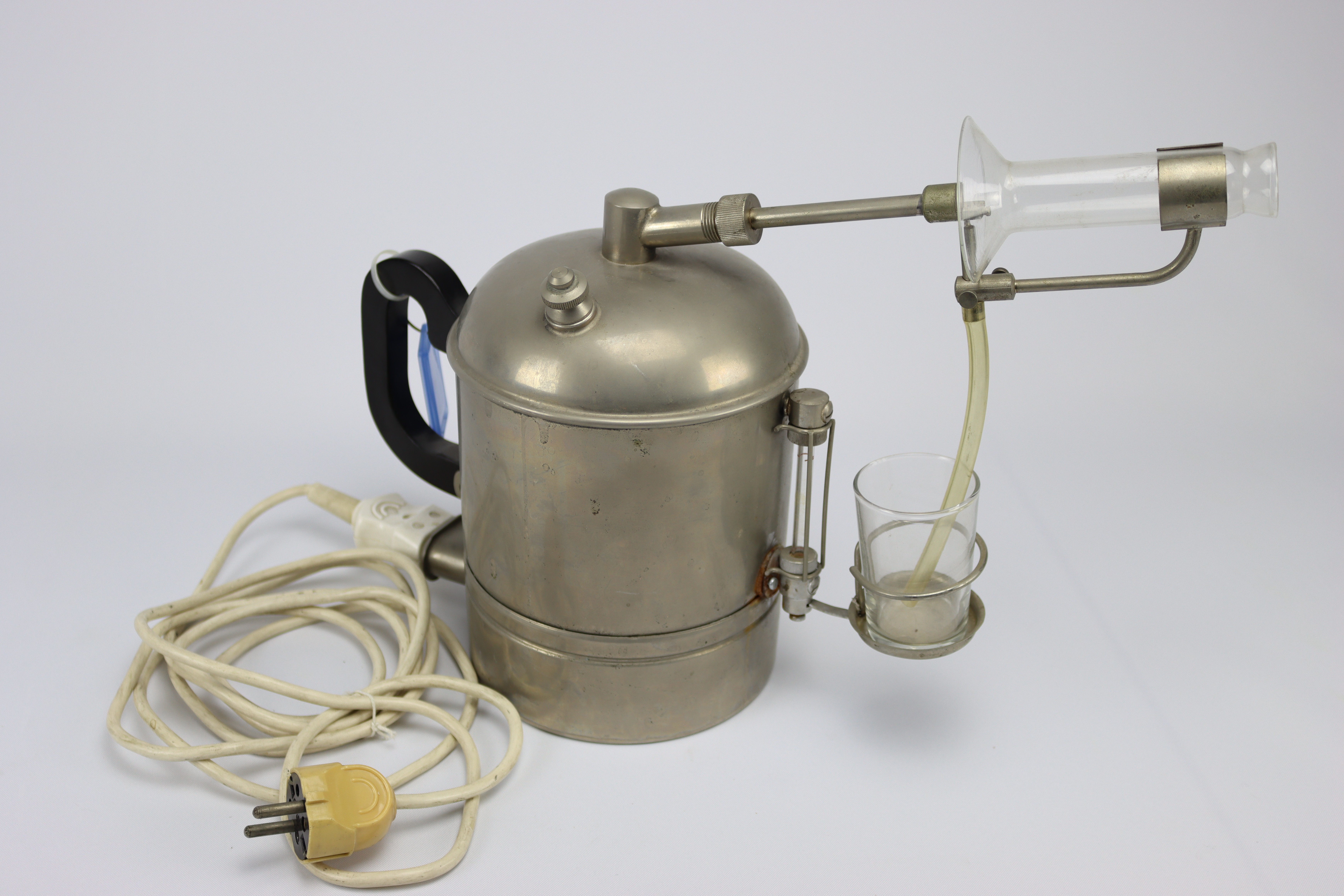 Inhalierapparat (Bronchitiskessel) (Krankenhausmuseum Bielefeld e.V. CC BY-NC-SA)