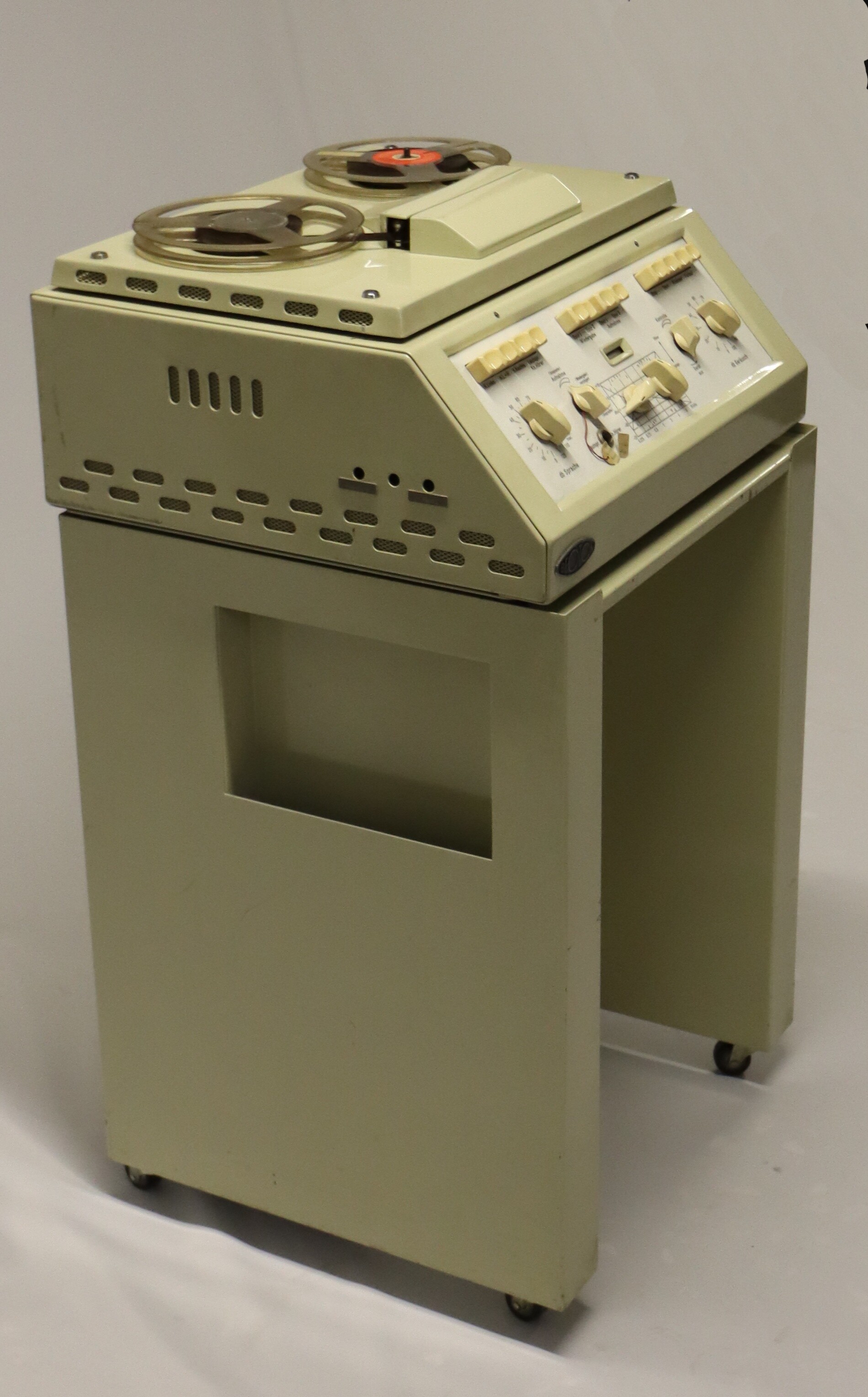 Sprach-Audiometer Beoton Modell V (Krankenhausmuseum Bielefeld e.V. CC BY-NC-SA)