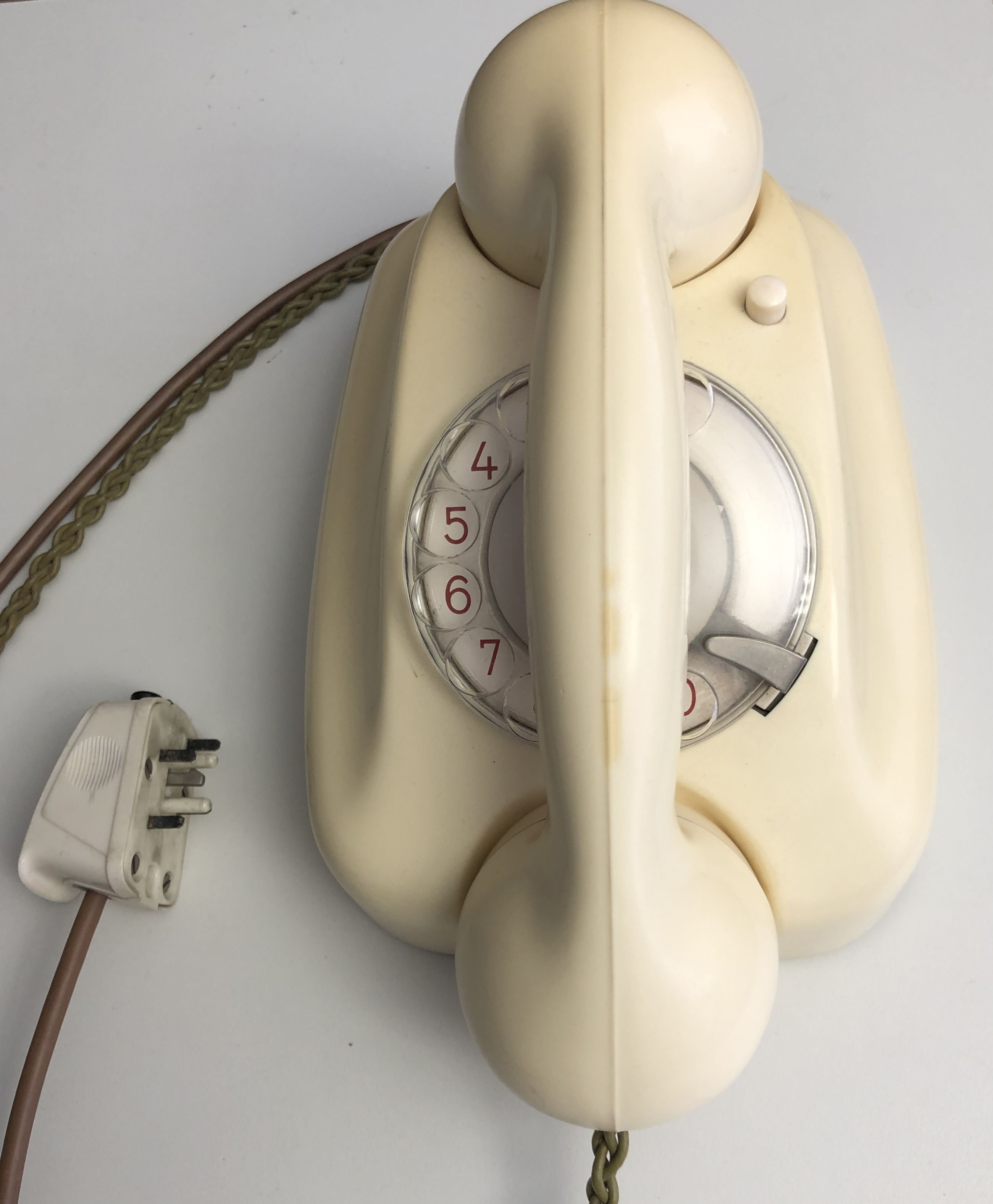 Wählscheiben-Telefon (Krankenhausmuseum Bielefeld e.V. CC BY-NC-SA)