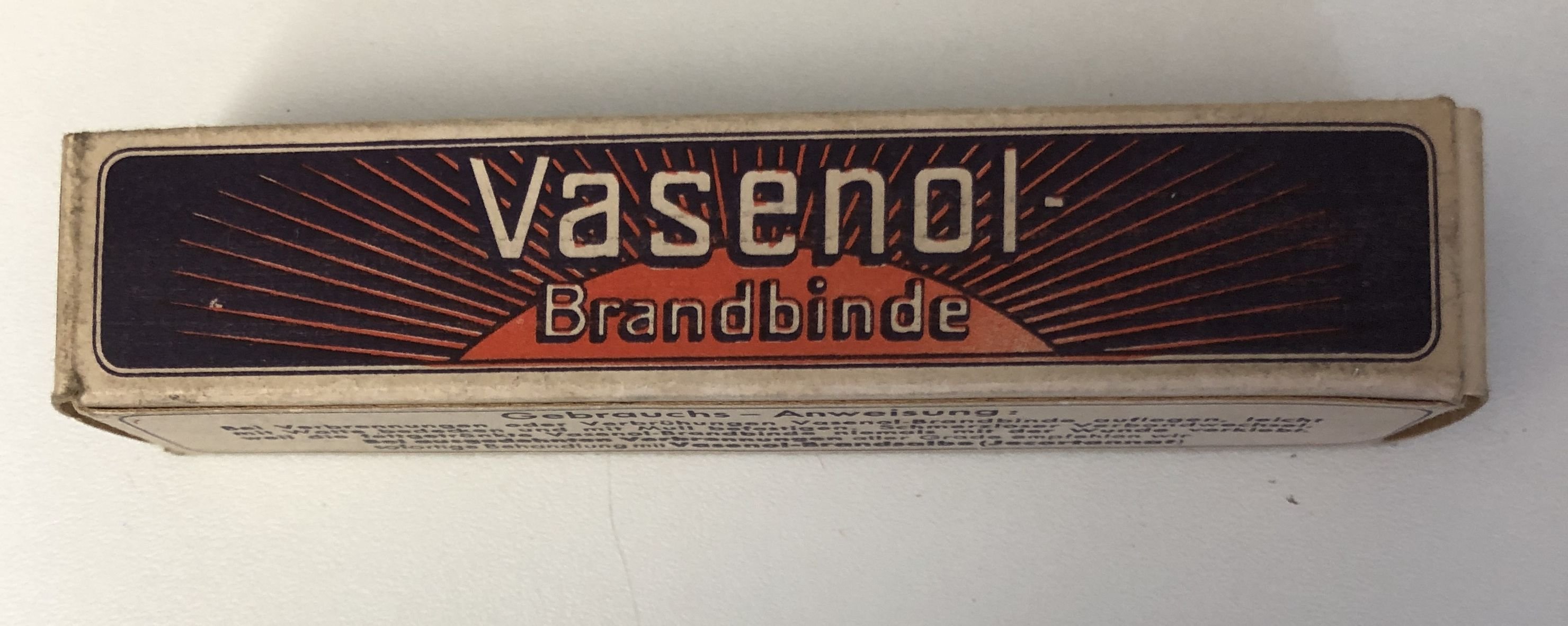 Vasenol Brandbinde (Krankenhausmuseum Bielefeld e.V. CC BY-NC-SA)