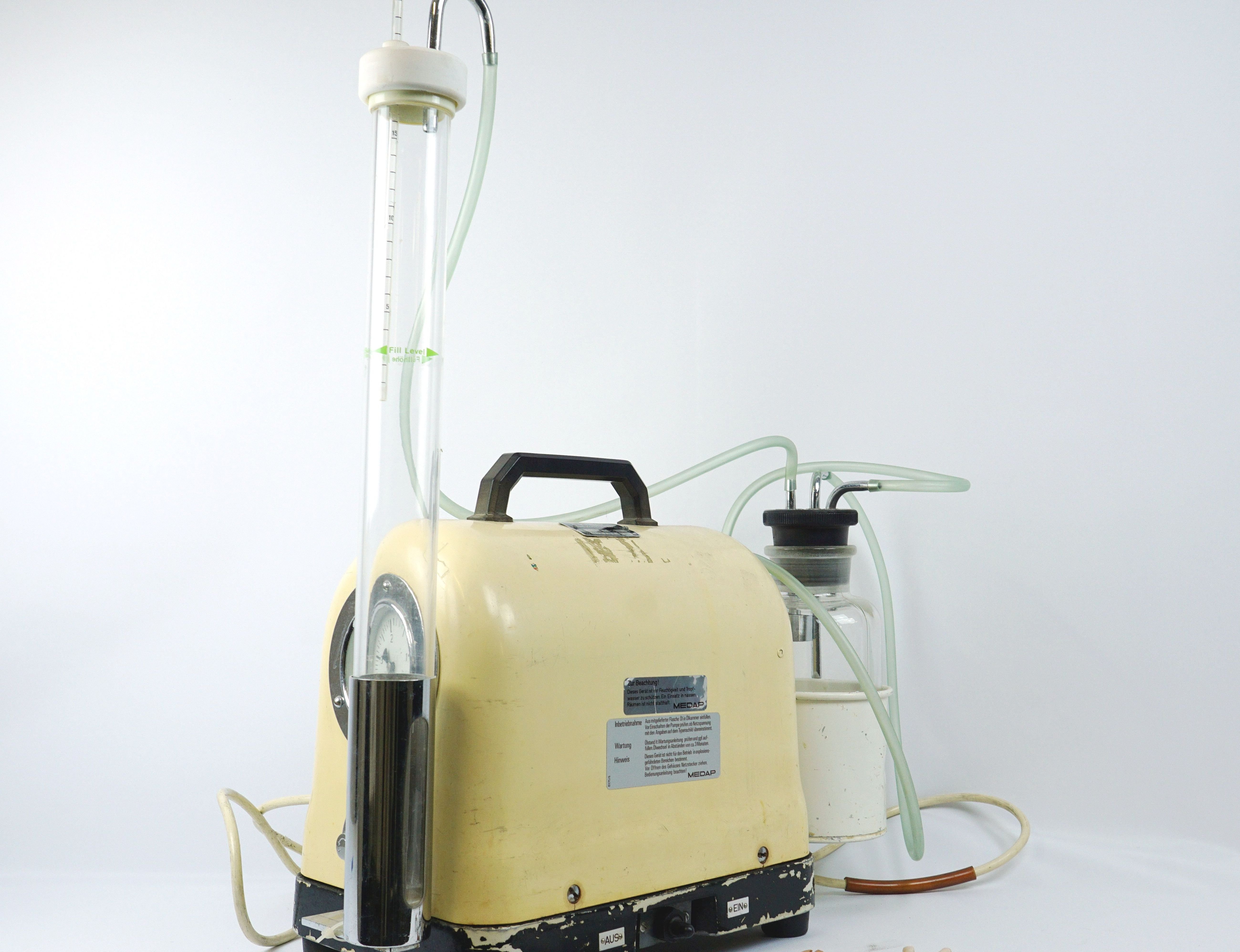 Elektrische Saugpumpe Medap (Krankenhausmuseum Bielefeld e.V. CC BY-NC-SA)