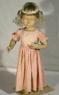 Kinderkleid (Lippisches Landesmuseum Detmold CC BY-NC-SA)