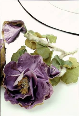Stoffblume (Lippisches Landesmuseum Detmold CC BY-NC-SA)