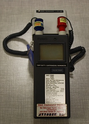 Elektronisches Fieberthermometer (Krankenhausmuseum Bielefeld e.V. CC BY-NC-SA)