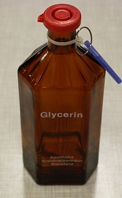 Glycerin (Krankenhausmuseum Bielefeld e.V. CC BY-NC-SA)