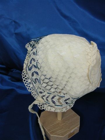 Mütze aus Baumwollstrickerei (Lippisches Landesmuseum Detmold CC BY-NC-SA)
