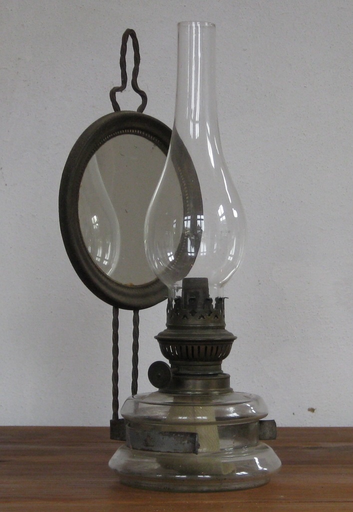 Petroleumlampe mit Kosmosbrenner (Museumsschule Hiddenhausen CC BY-NC-SA)
