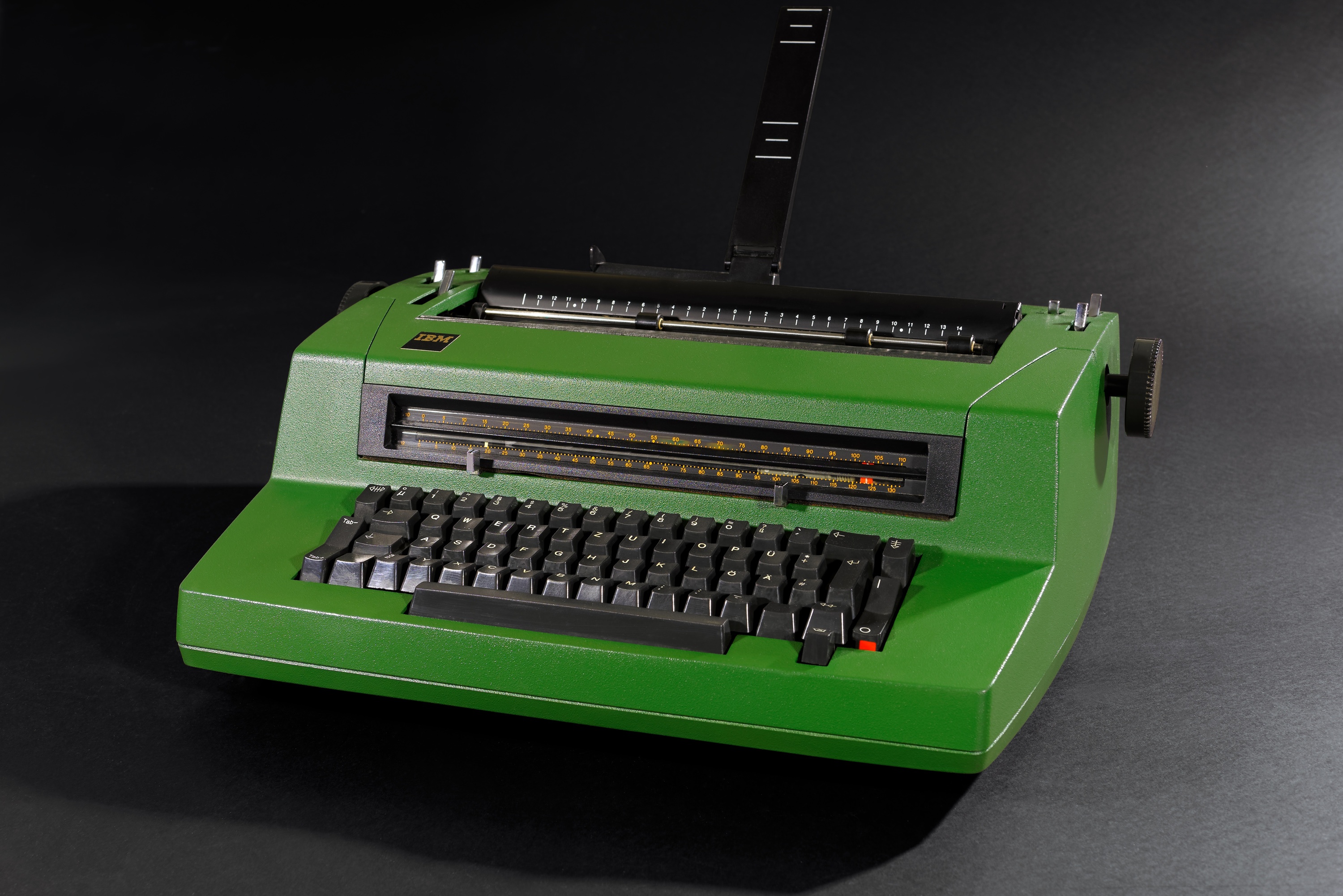 IBM Kugelkopfschreibmaschine 196 C Modell 6704 (Heinz Nixdorf MuseumsForum CC BY-NC-SA)