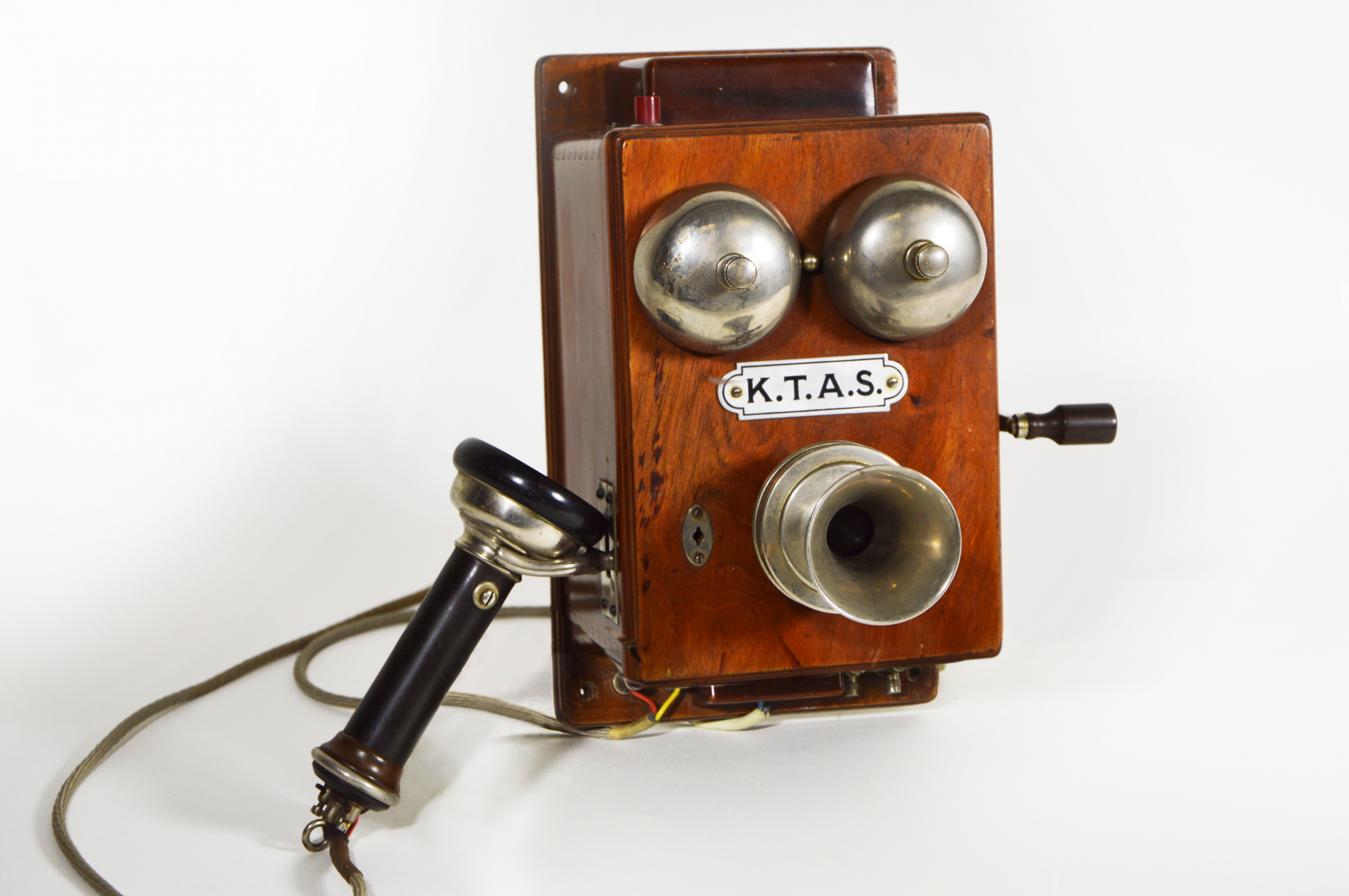 K.T.A.S. Wandtelefon (Heinz Nixdorf MuseumsForum CC BY-NC-SA)