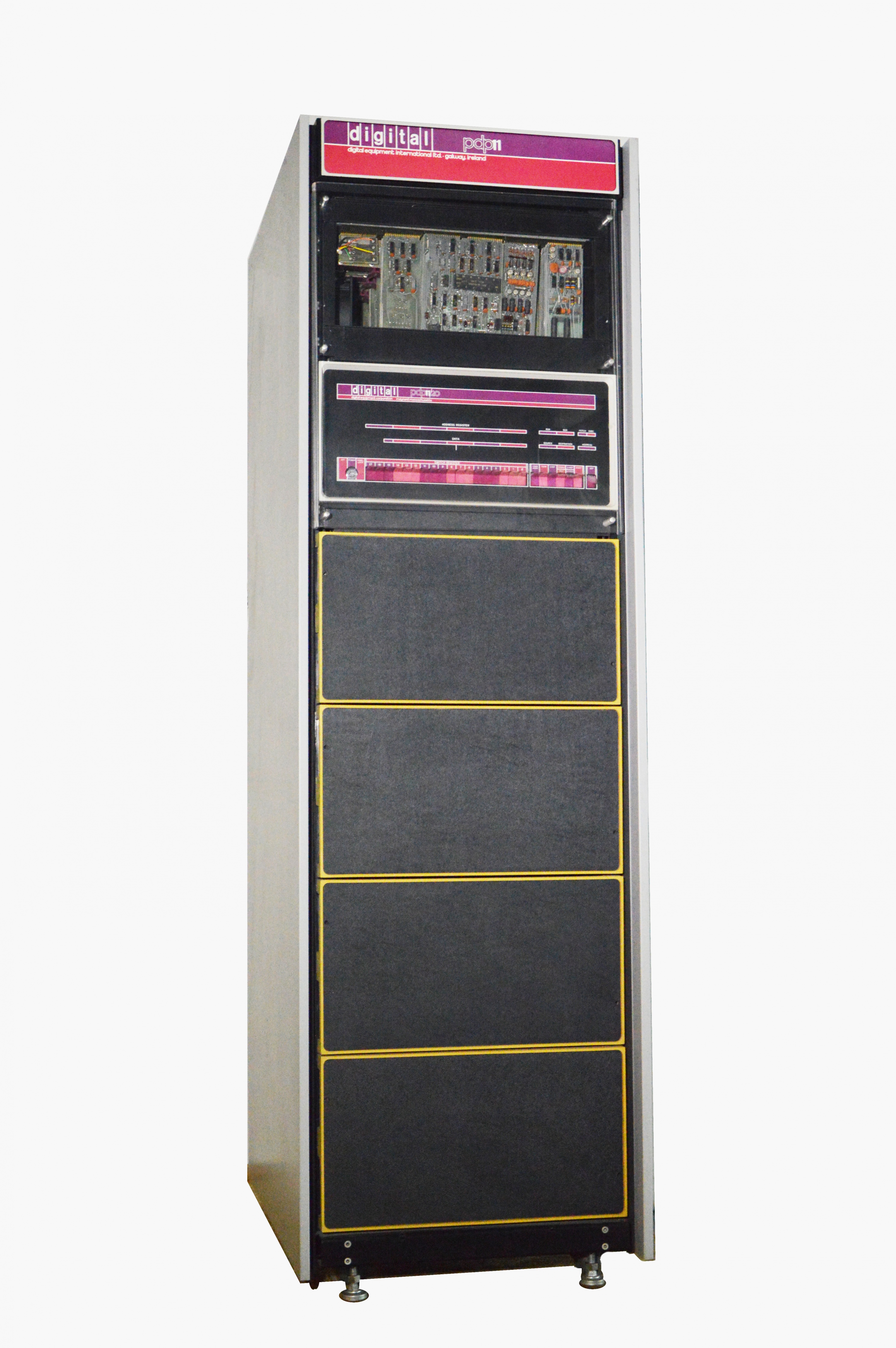 Digital Equipment Mod. pdp-11/20 (Heinz Nixdorf MuseumsForum CC BY-NC-SA)