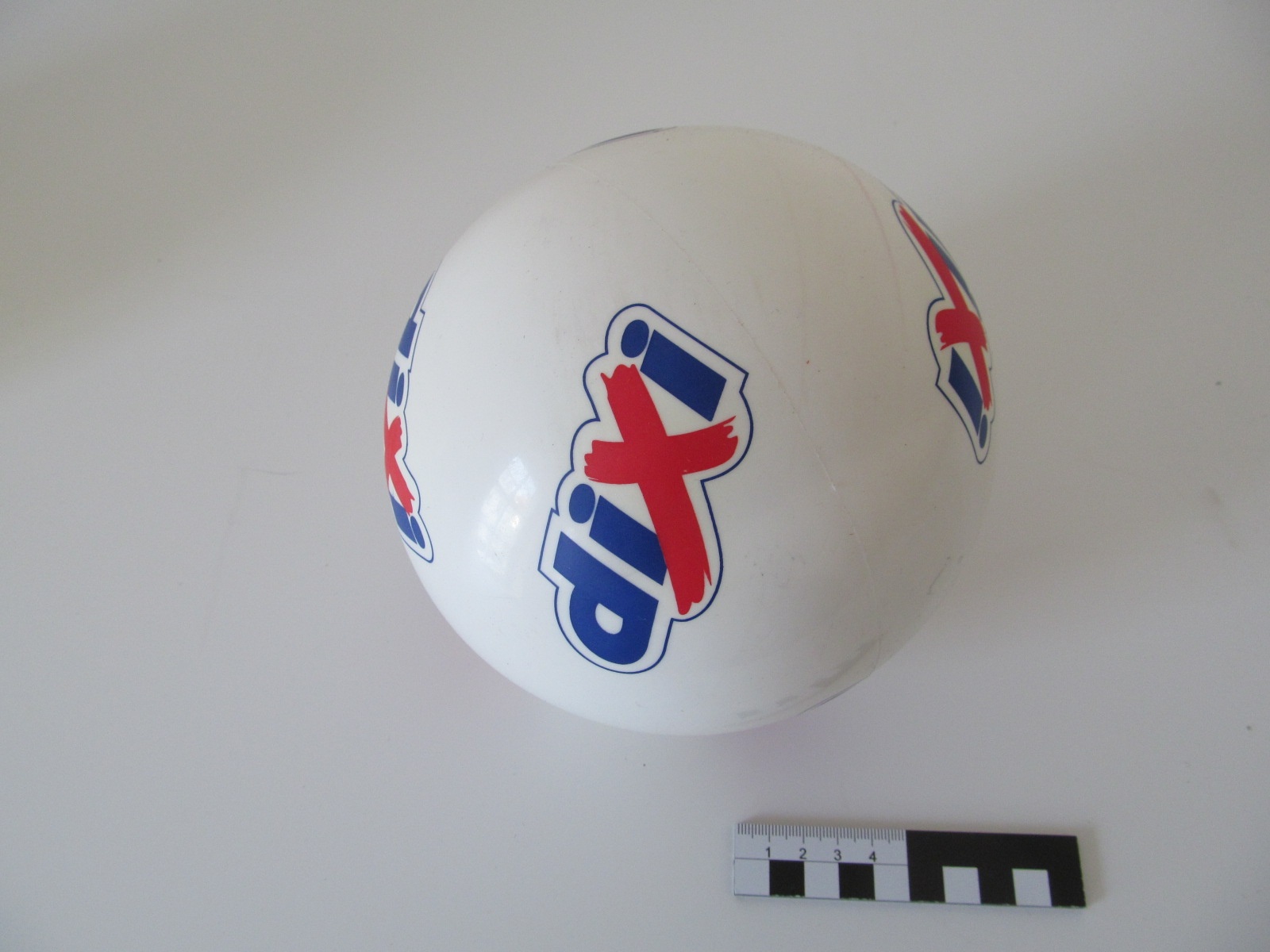 Ball, Werbung Diximarkt (Haller ZeitRäume CC BY-NC-SA)