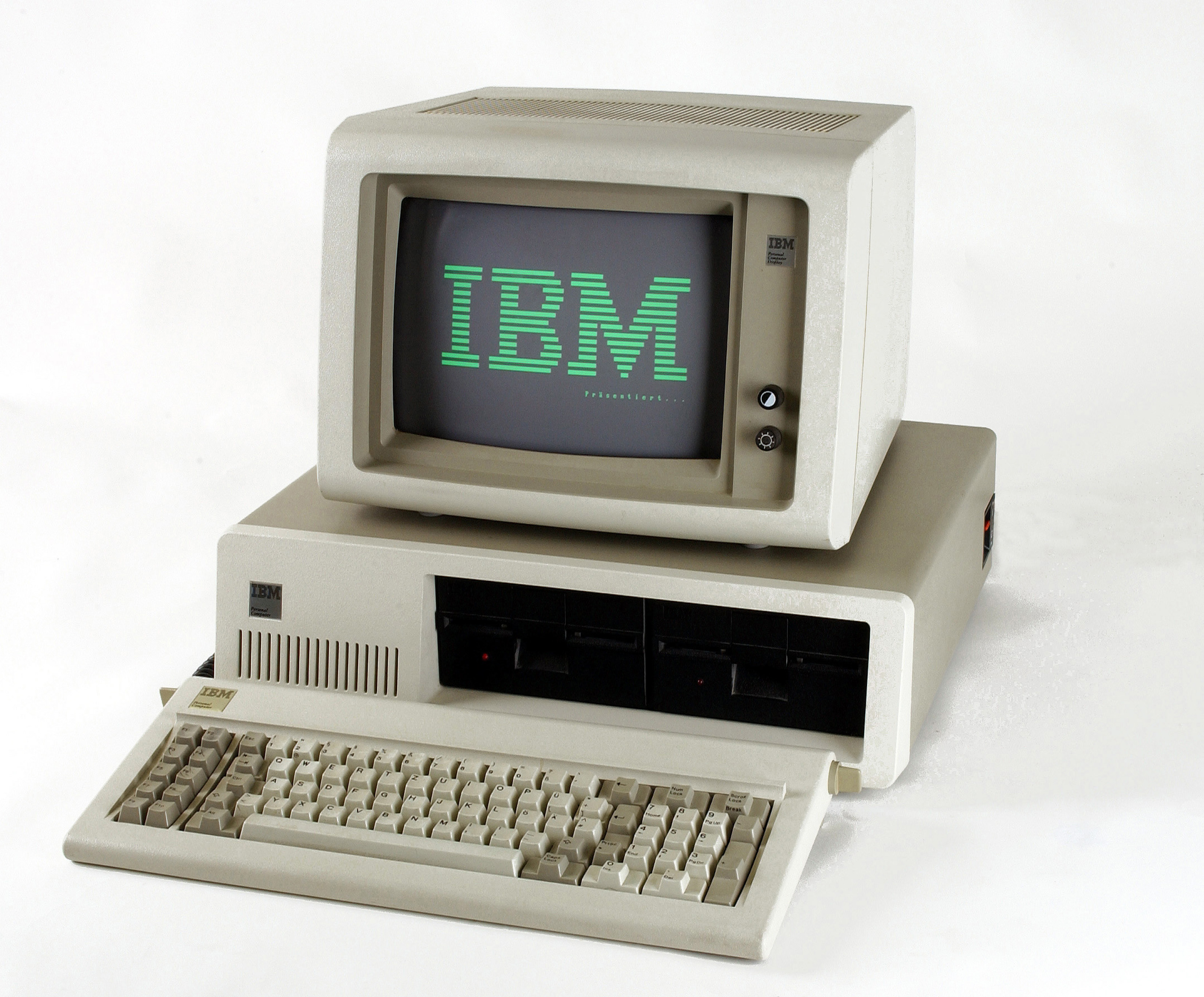 8 персональные компьютеры. IBM PC или IBM 5150. IBM компьютер 1981. Микрокомпьютер IBM PC 1981. ПК IBM 5150.