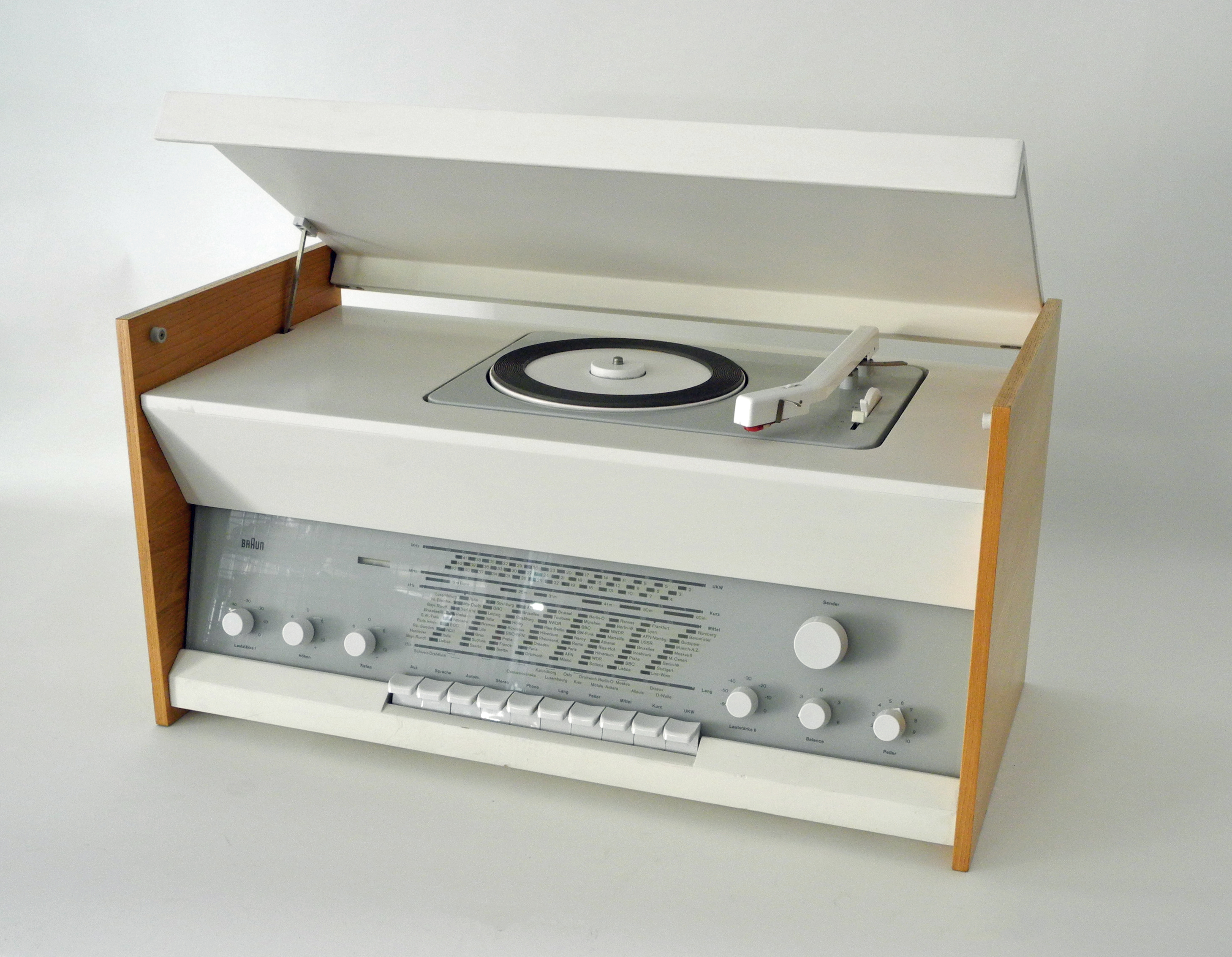 Braun Mod. Atelier 2 Stereo - Kompaktanlage (Heinz Nixdorf MuseumsForum CC BY-NC-SA)