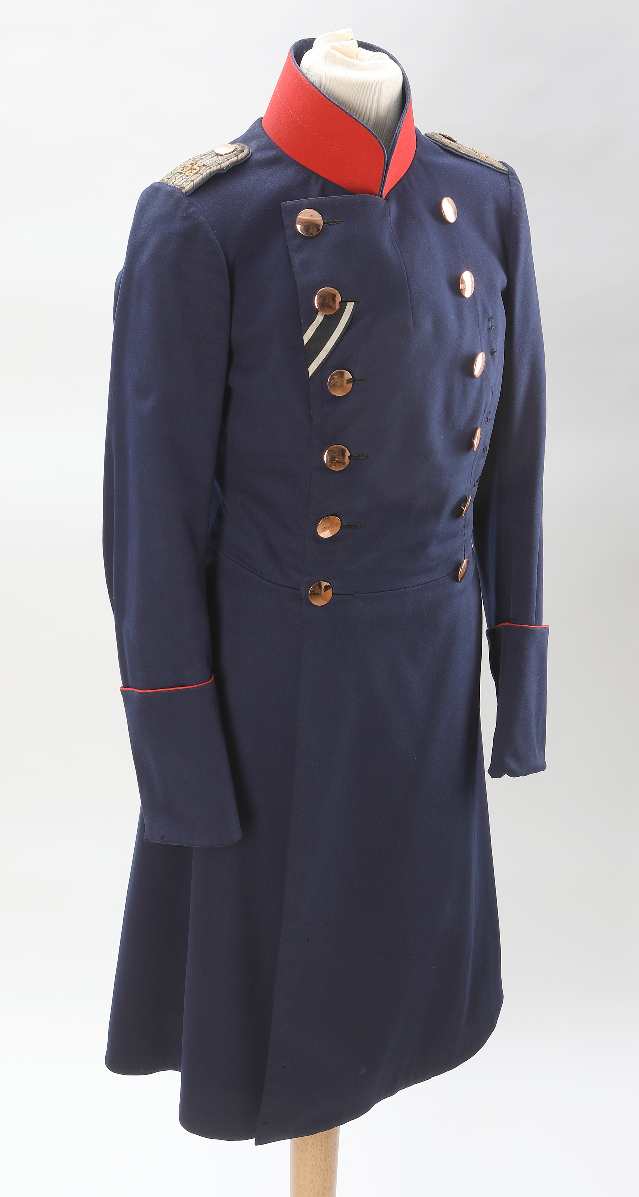 Uniformmantel eines Leutnants des IR Graf Bülow von Dennewitz (5. Westfälisches) No.55 (Lippisches Landesmuseum Detmold CC BY-NC-SA)