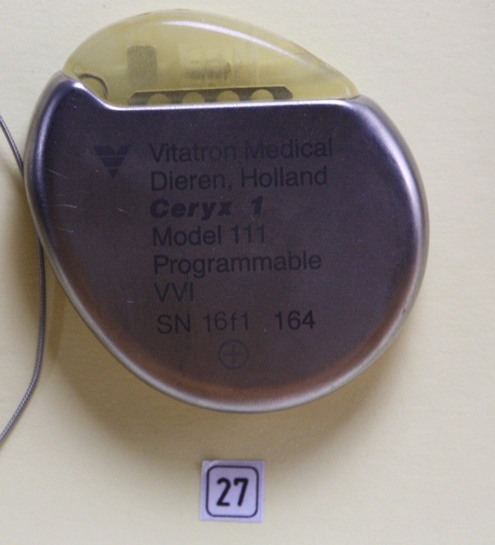 Herzschrittmacher-Implantat Viatron Medical Ceryx 1 111 (Krankenhausmuseum Bielefeld e.V. CC BY-NC-SA)