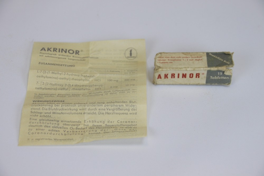 Medikamenten-Schachtel mit Akrinor-Tabletten (Krankenhausmuseum Bielefeld e.V. CC BY-NC-SA)