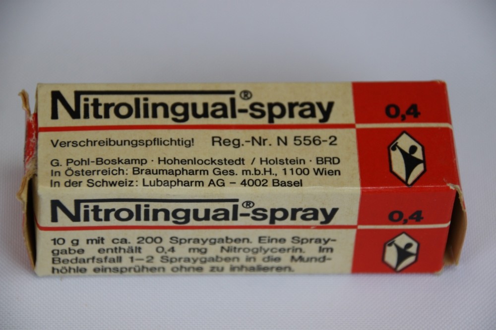Medikamenten-Schachtel mit Nitrolingual-Spray (Krankenhausmuseum Bielefeld e.V. CC BY-NC-SA)