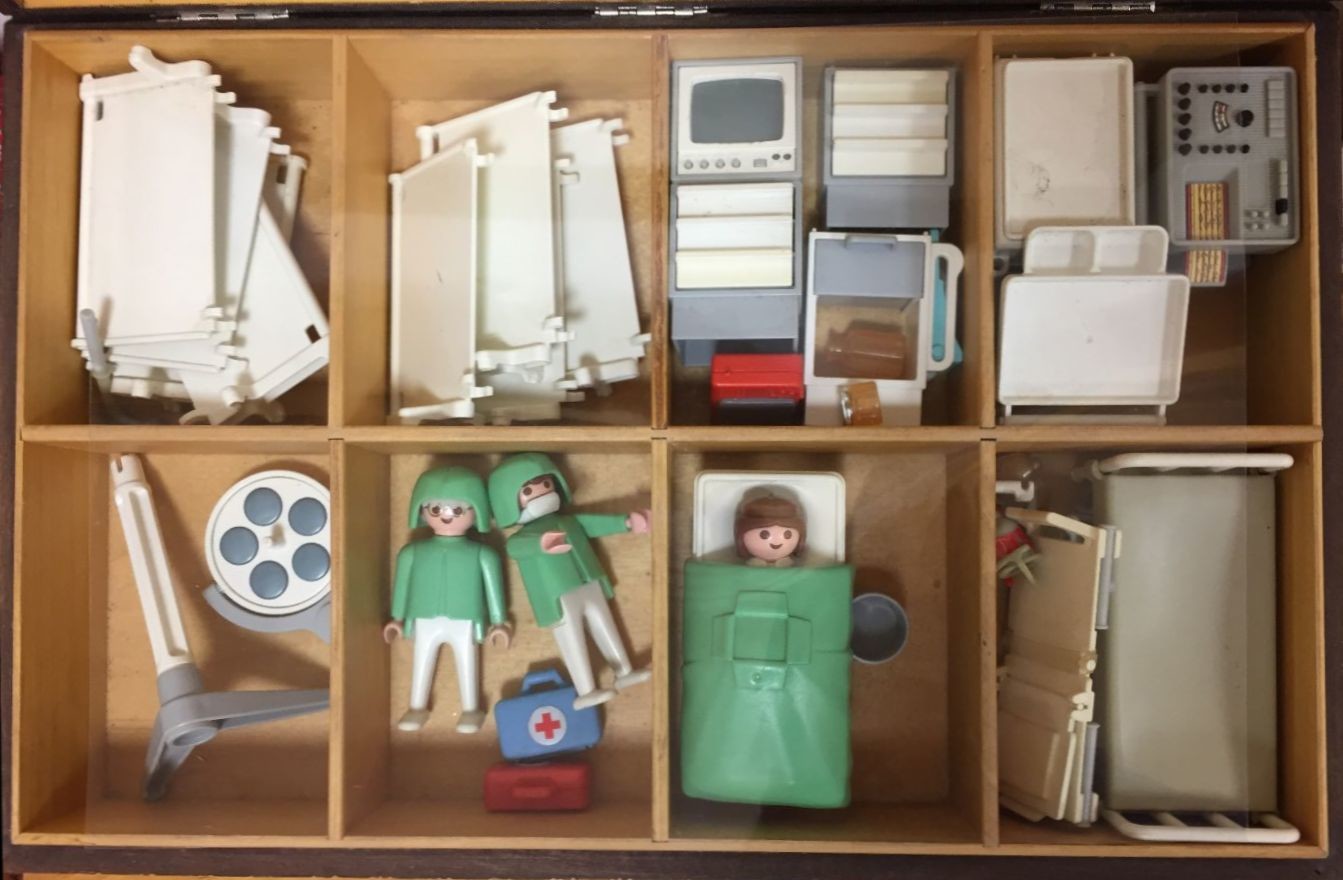 OP-Modellspielzeug Playmobil (Krankenhausmuseum Bielefeld e.V. CC BY-NC-SA)