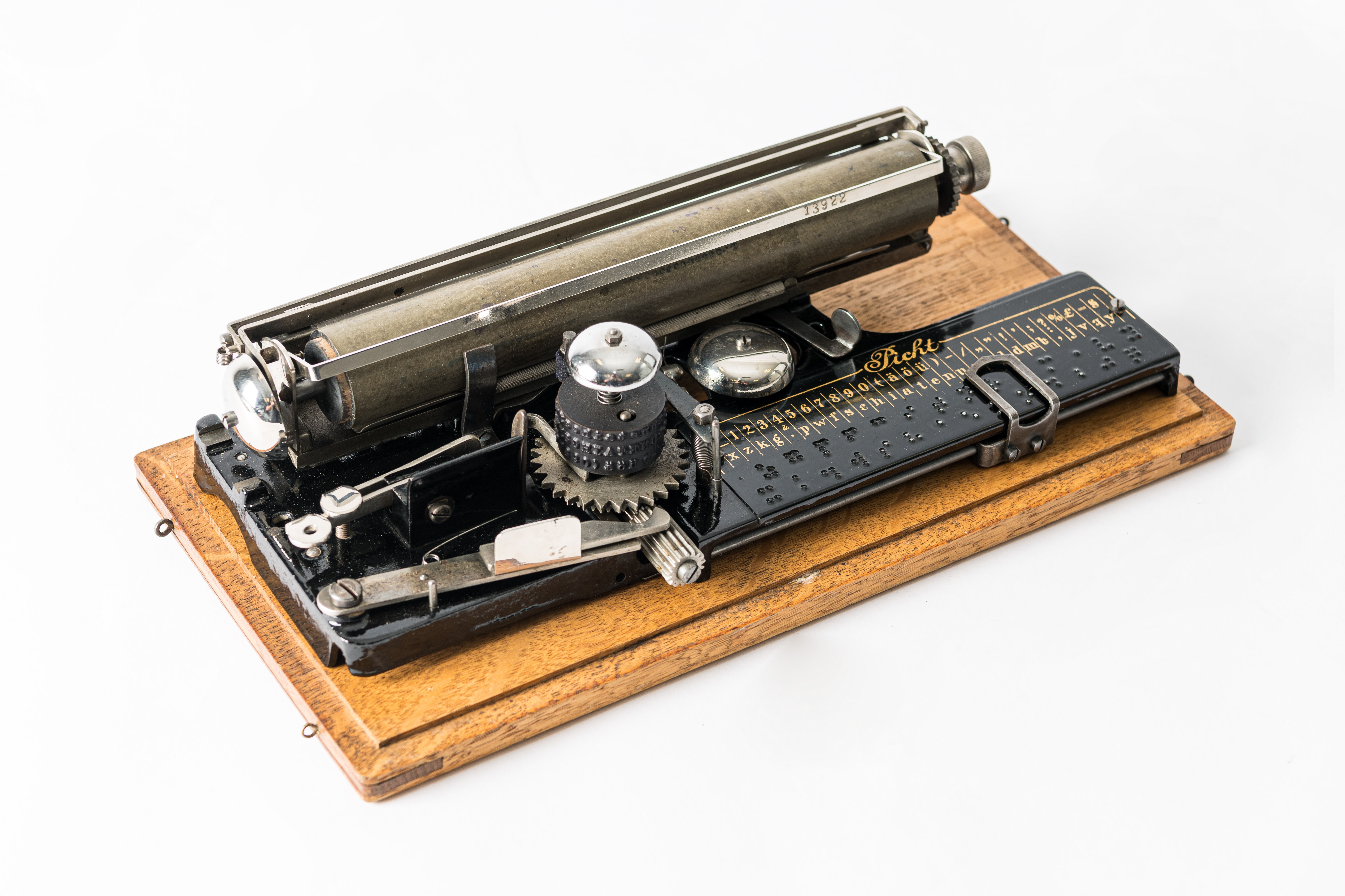 Picht Blindenschreibmaschine (Heinz Nixdorf MuseumsForum CC BY-NC-SA)