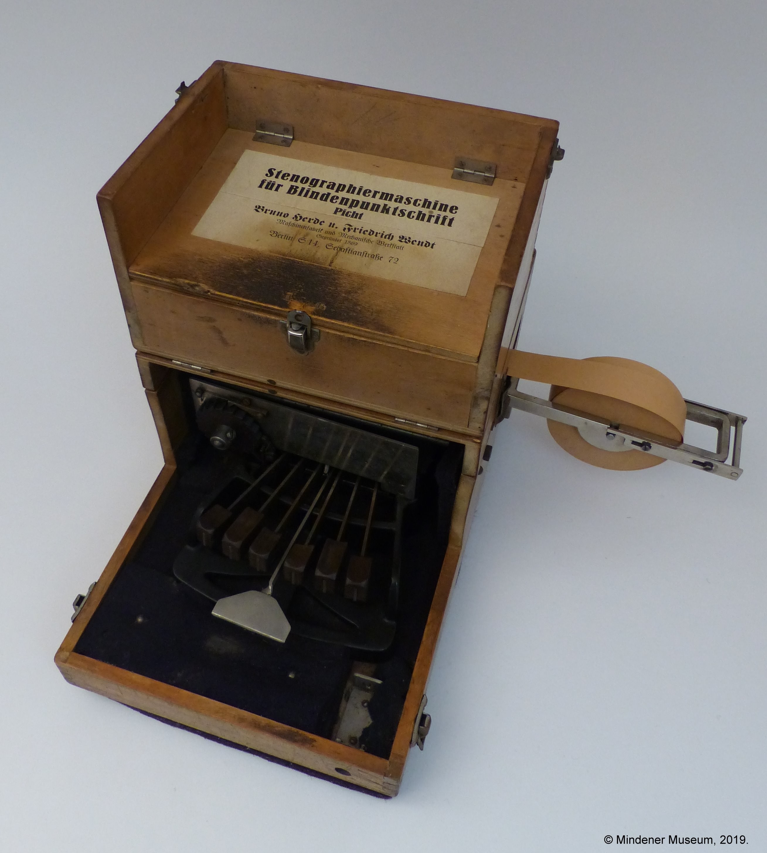 Stenographiermaschine für Blindenpunktschrift Picht (Mindener Museum RR-R)