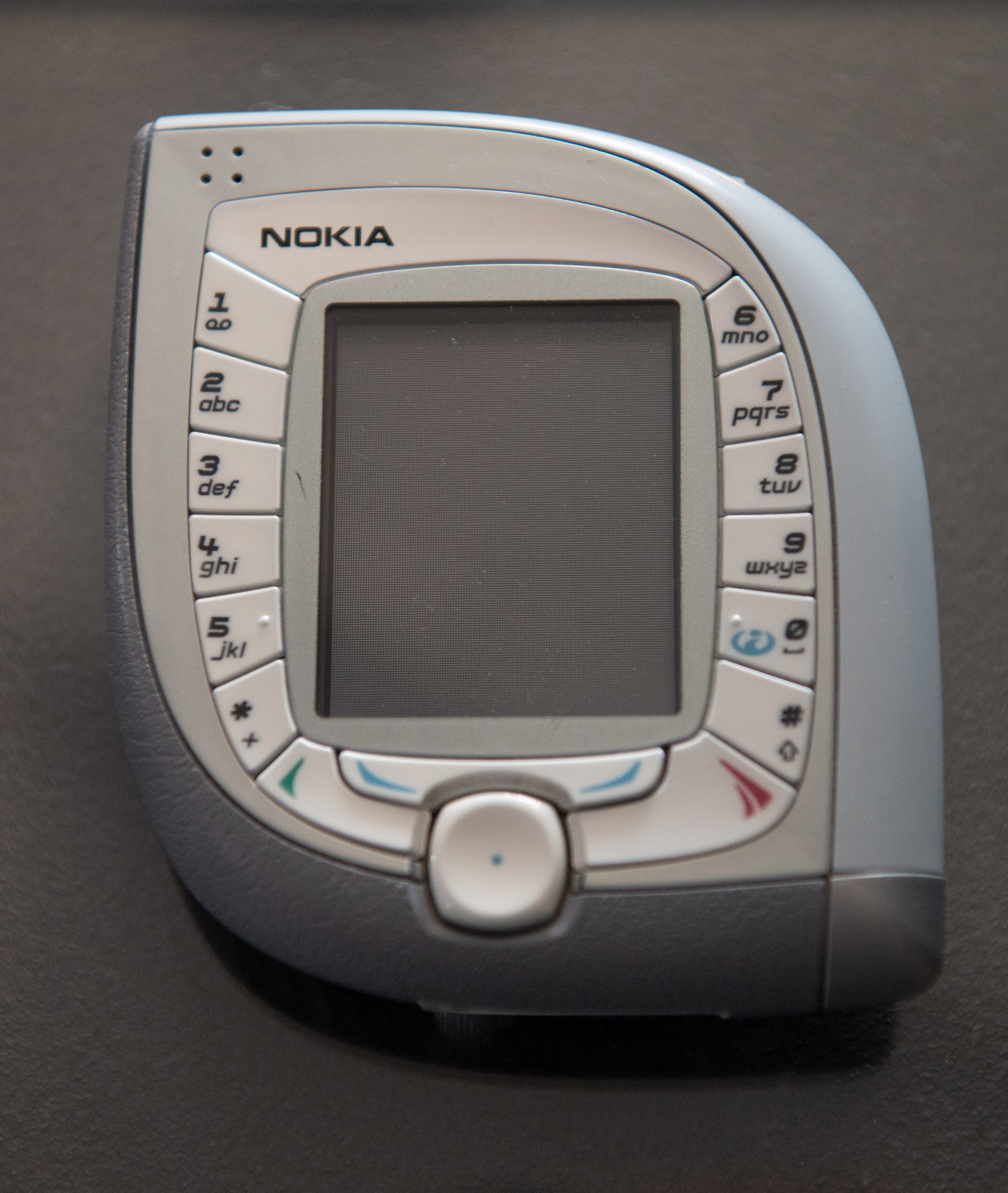 Nokia 7600 "Teardrop" (Heinz Nixdorf MuseumsForum CC BY-NC-SA)