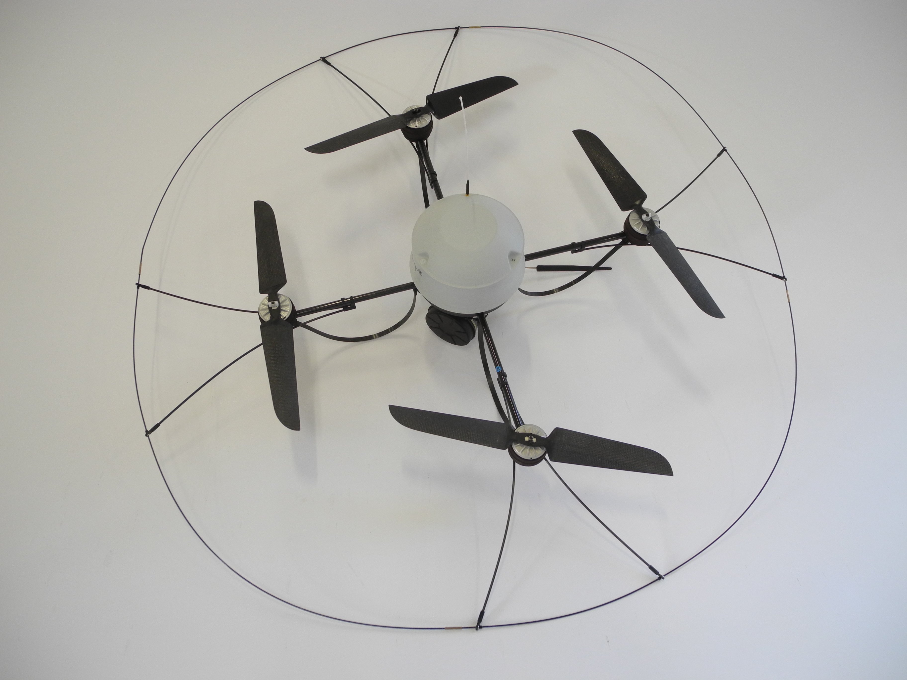 Drohne AirRobot AR 100-B (Heinz Nixdorf MuseumsForum CC BY-NC-SA)